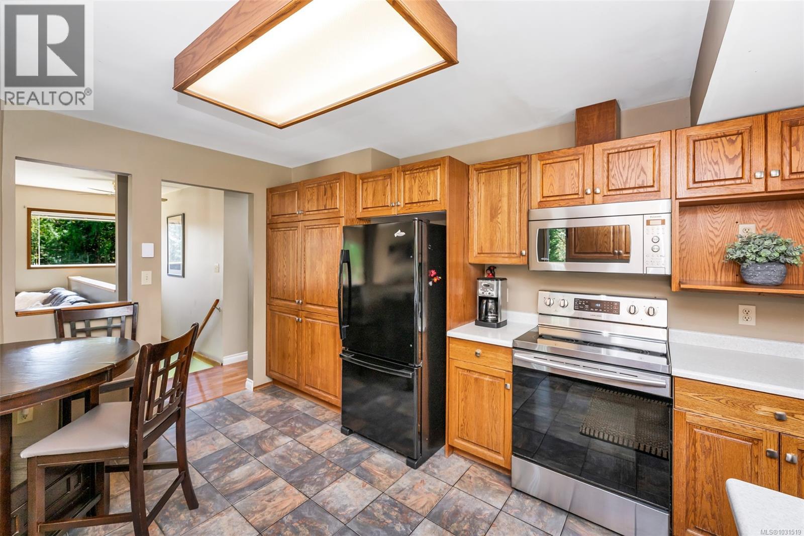 1751 Burnham Rd, Cobble Hill