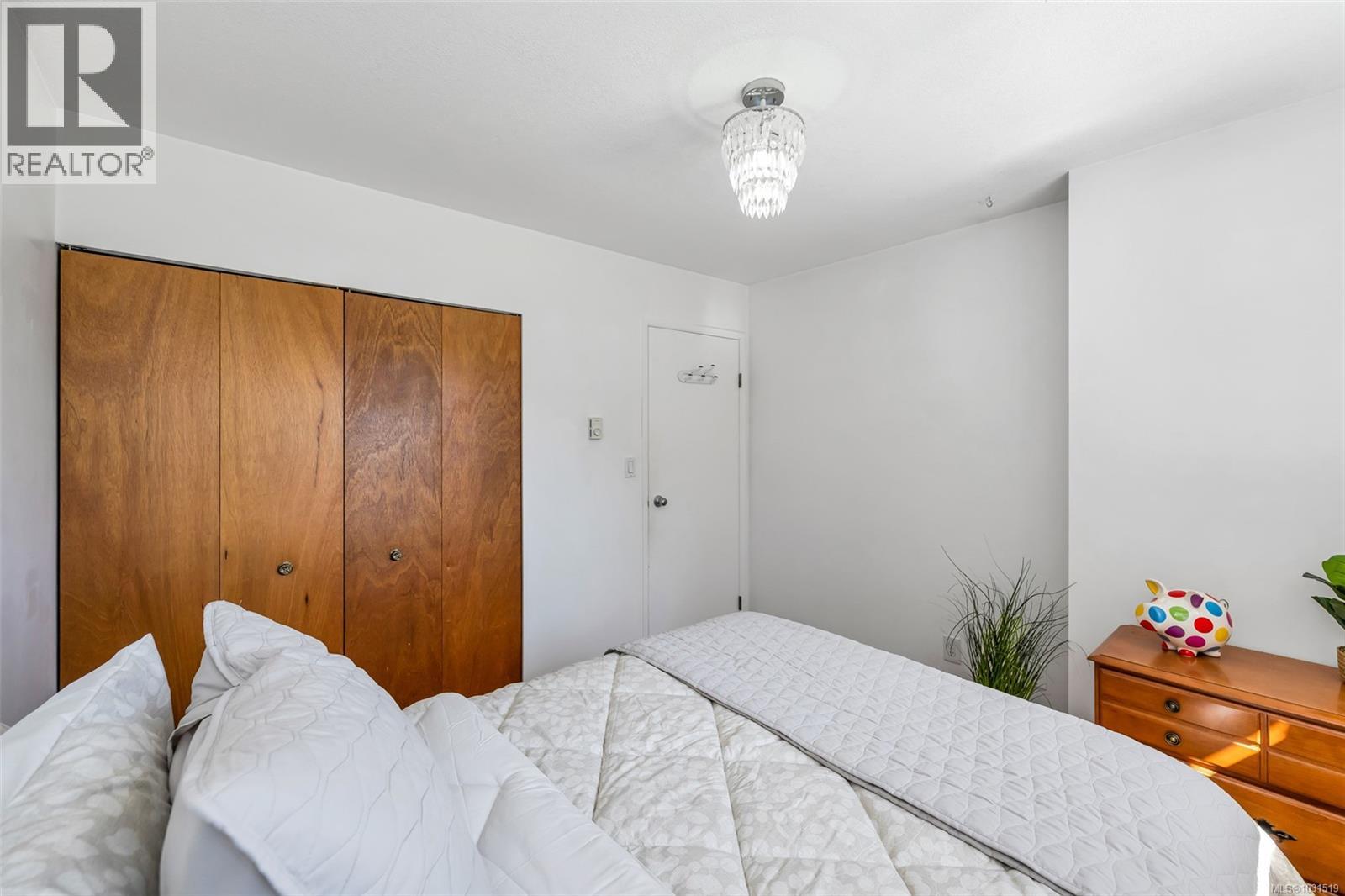 1751 Burnham Rd, Cobble Hill