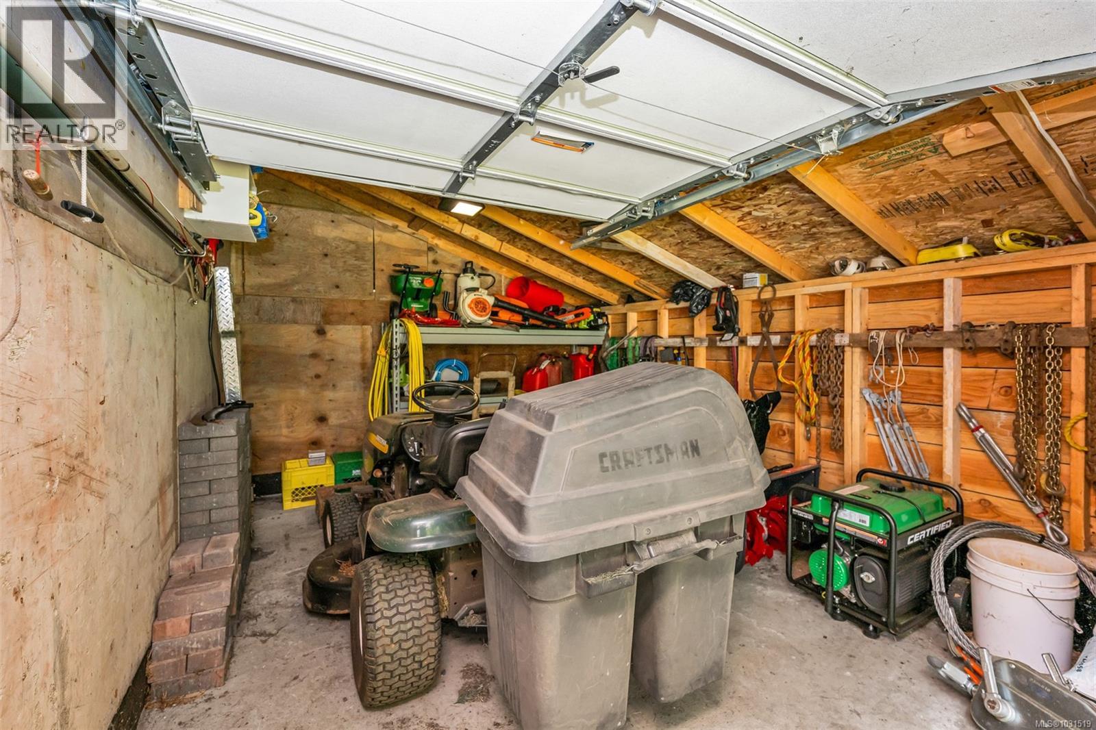 1751 Burnham Rd, Cobble Hill