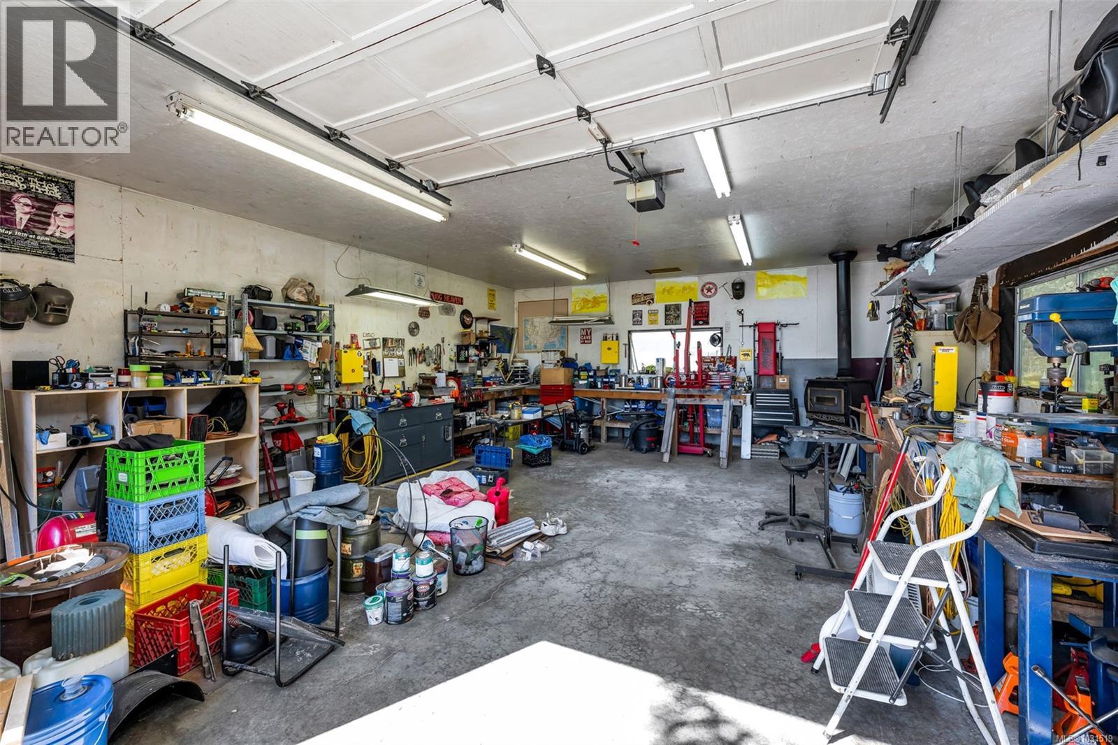 1751 Burnham Rd, Cobble Hill