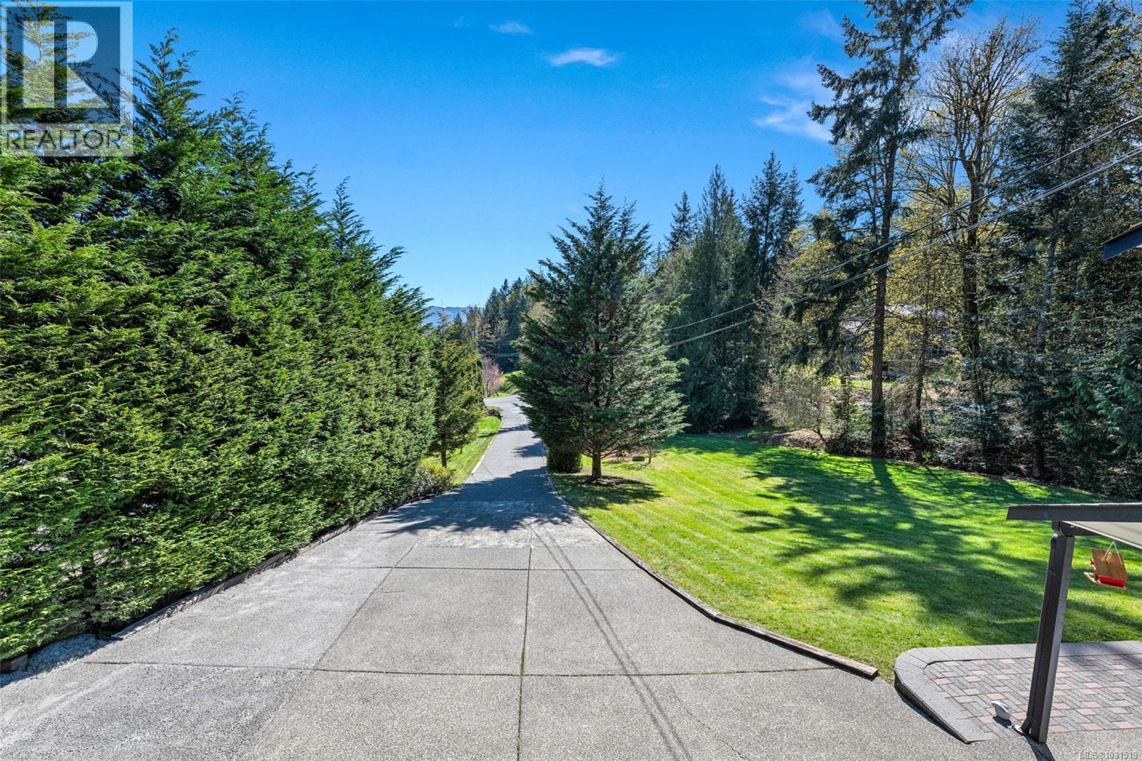 1751 Burnham Rd, Cobble Hill