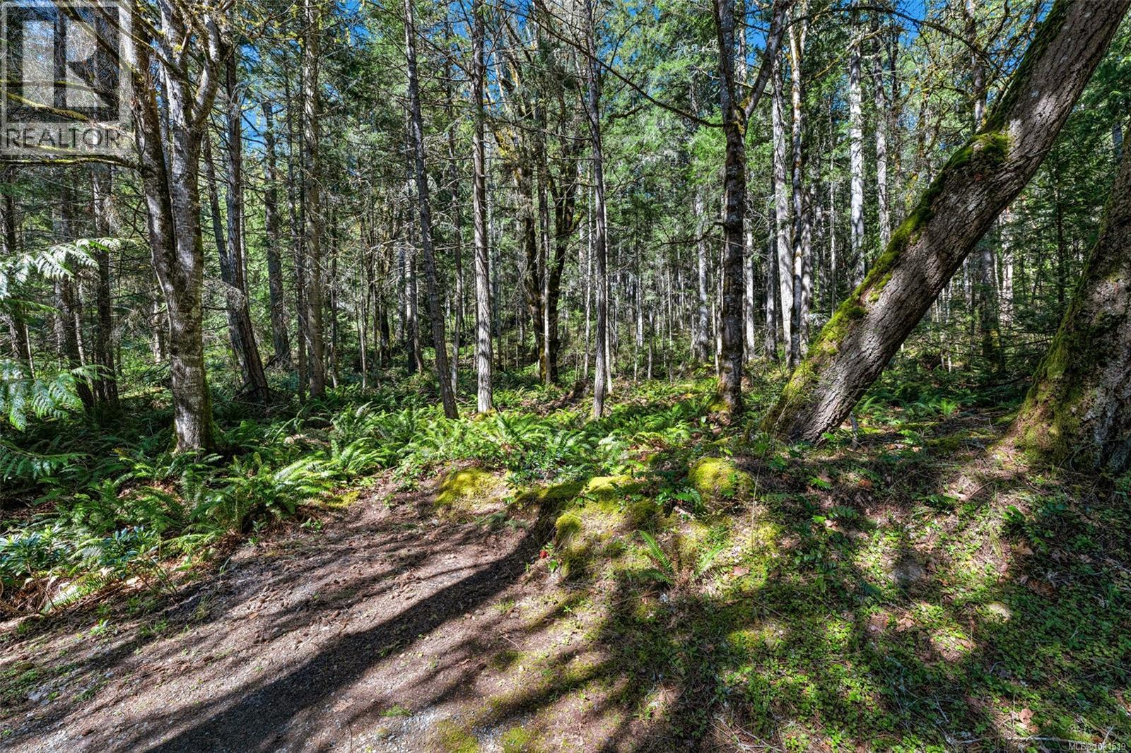 1751 Burnham Rd, Cobble Hill