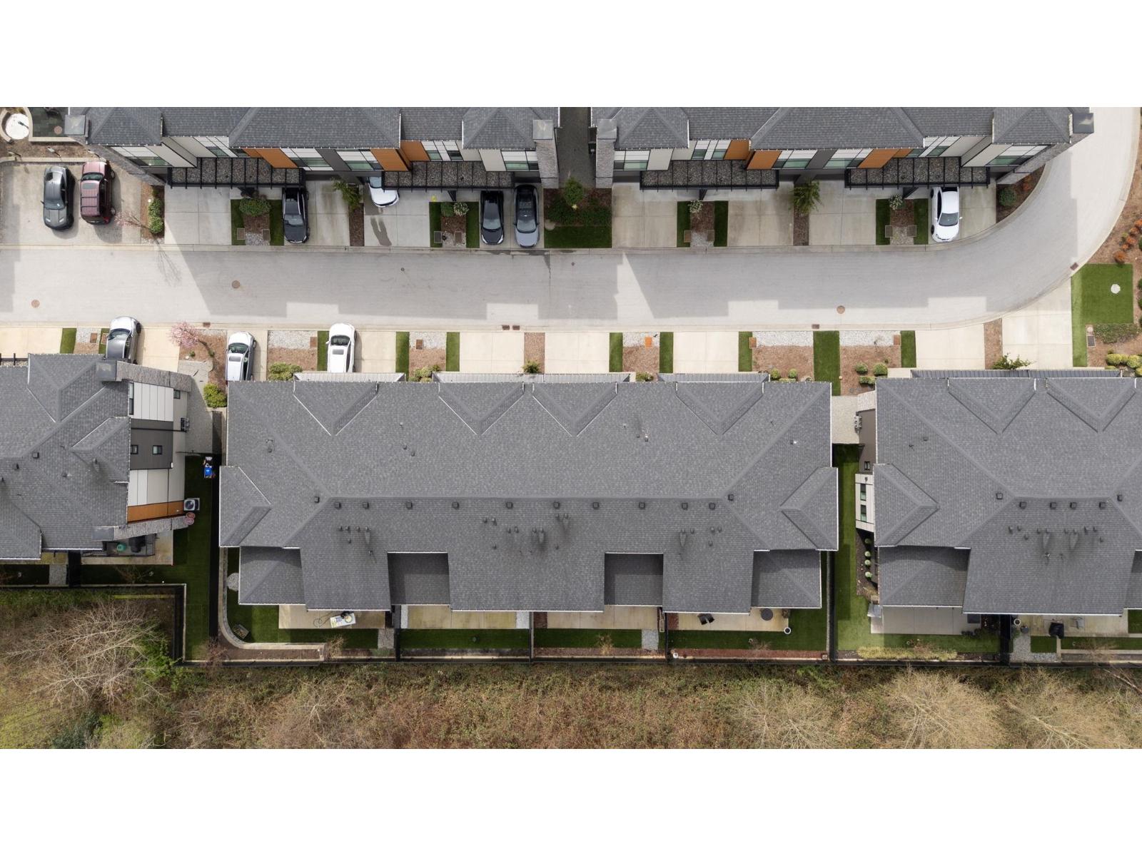 32 33209 CHERRY AVENUE, Mission