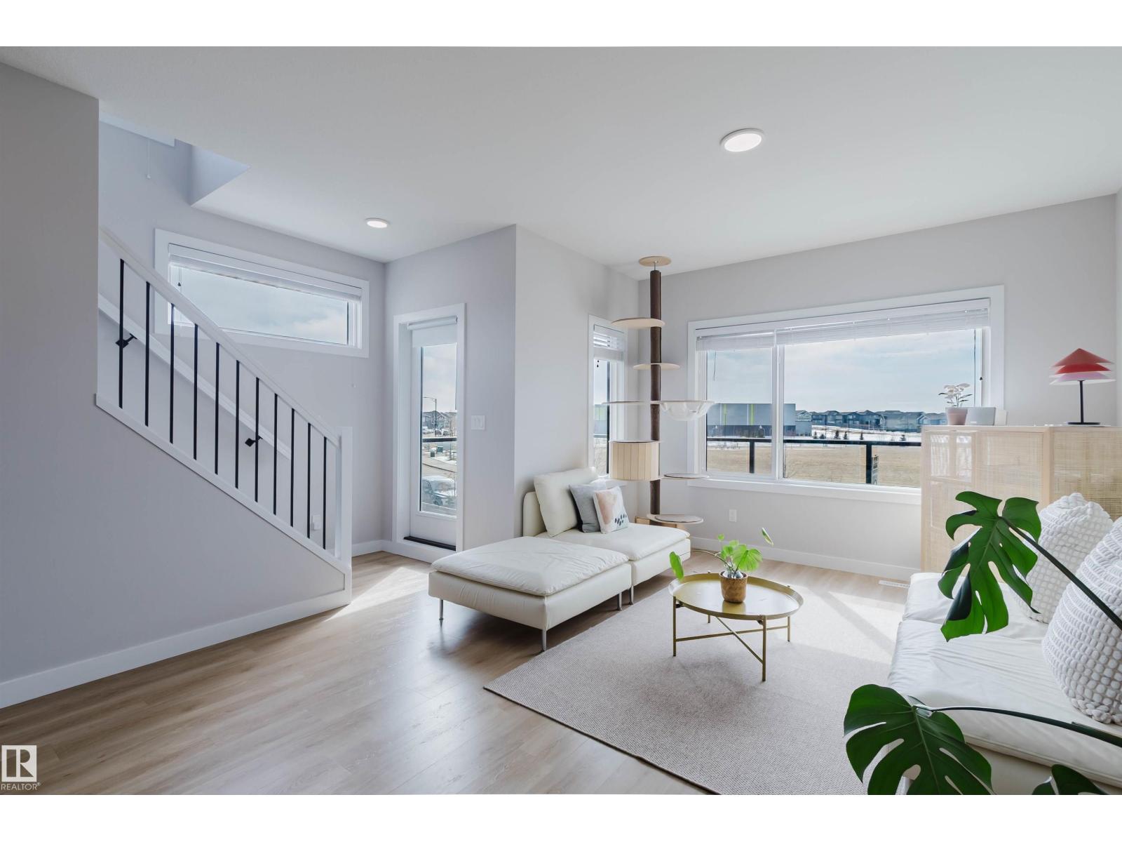 1129 KESWICK DR SW, Edmonton