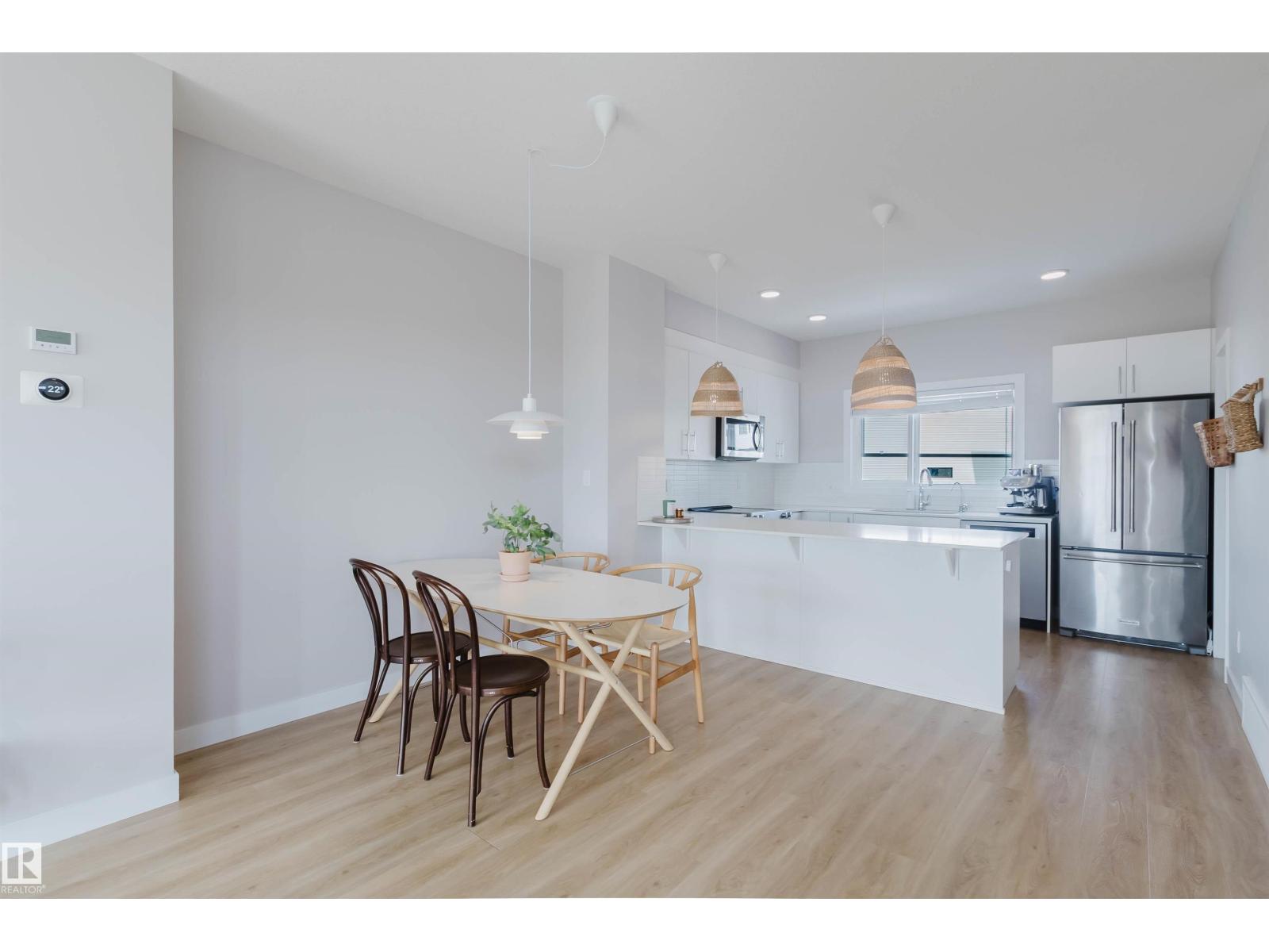 1129 KESWICK DR SW, Edmonton