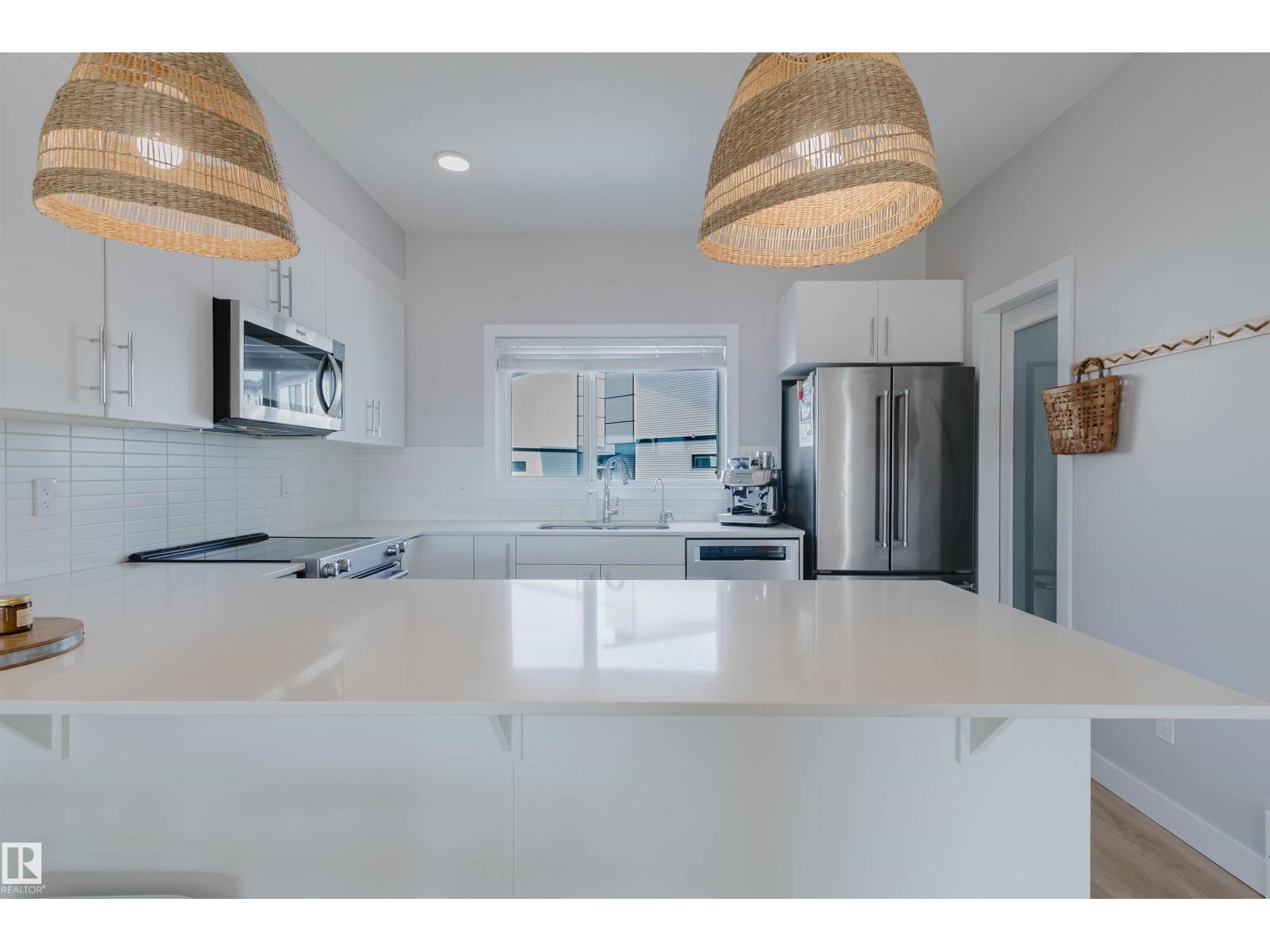 1129 KESWICK DR SW, Edmonton