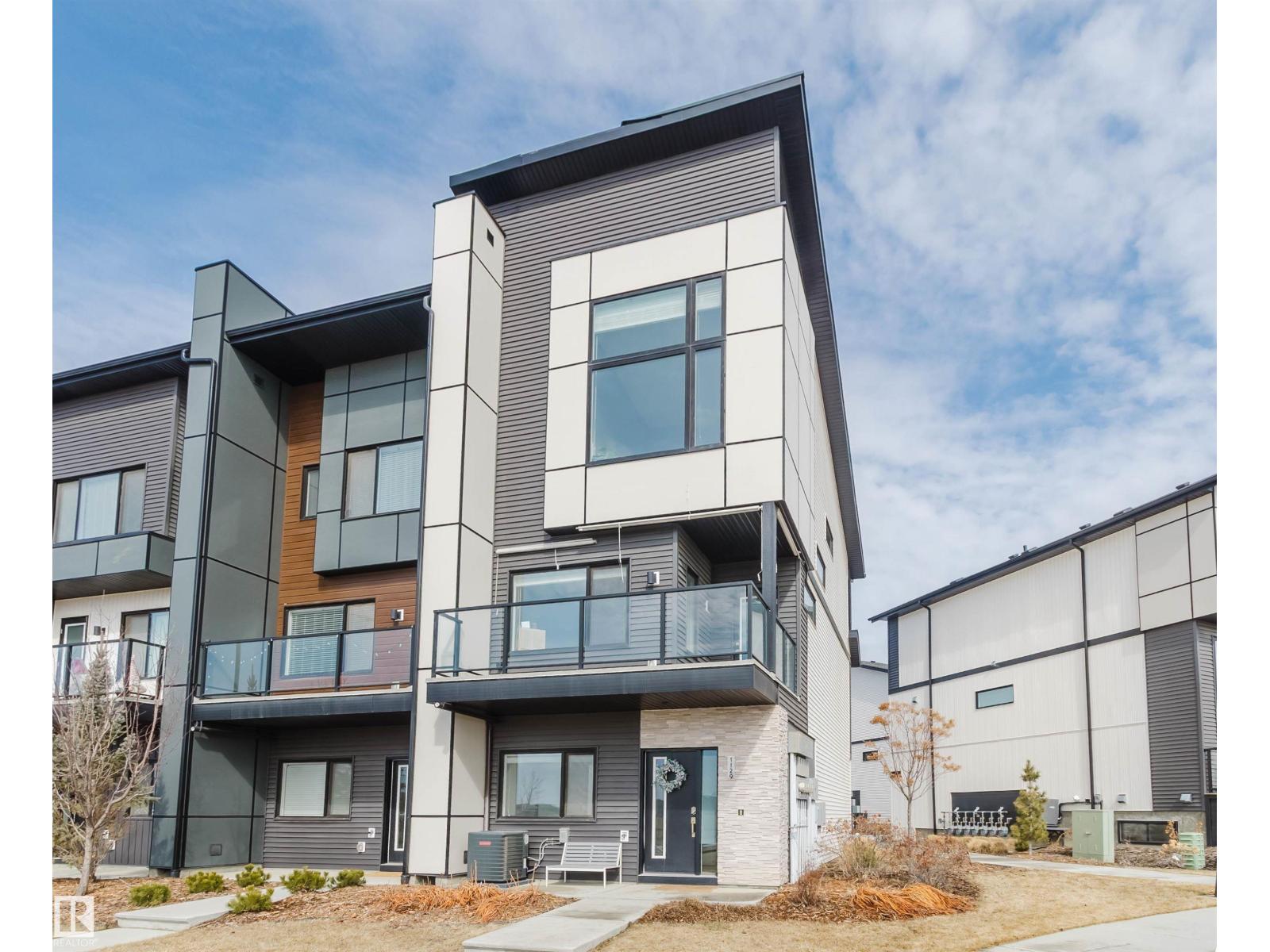 1129 KESWICK DR SW, Edmonton