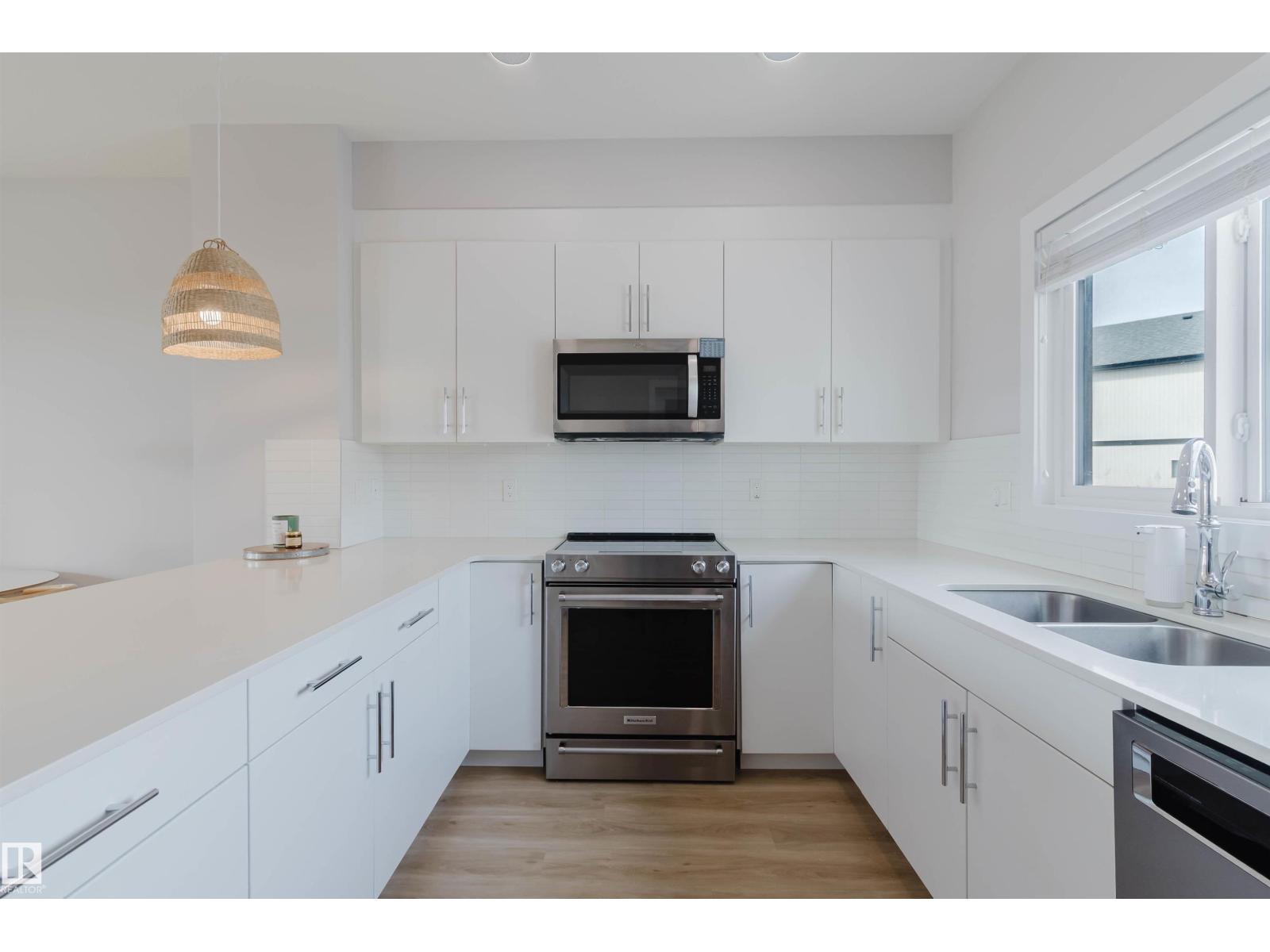 1129 KESWICK DR SW, Edmonton