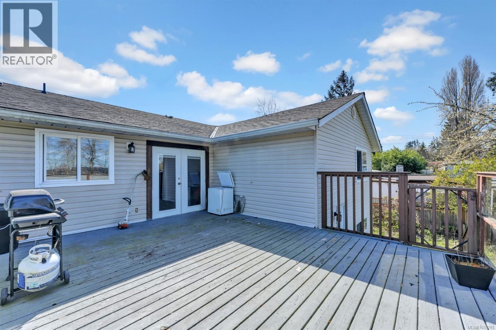 680 Chelsea St - 14