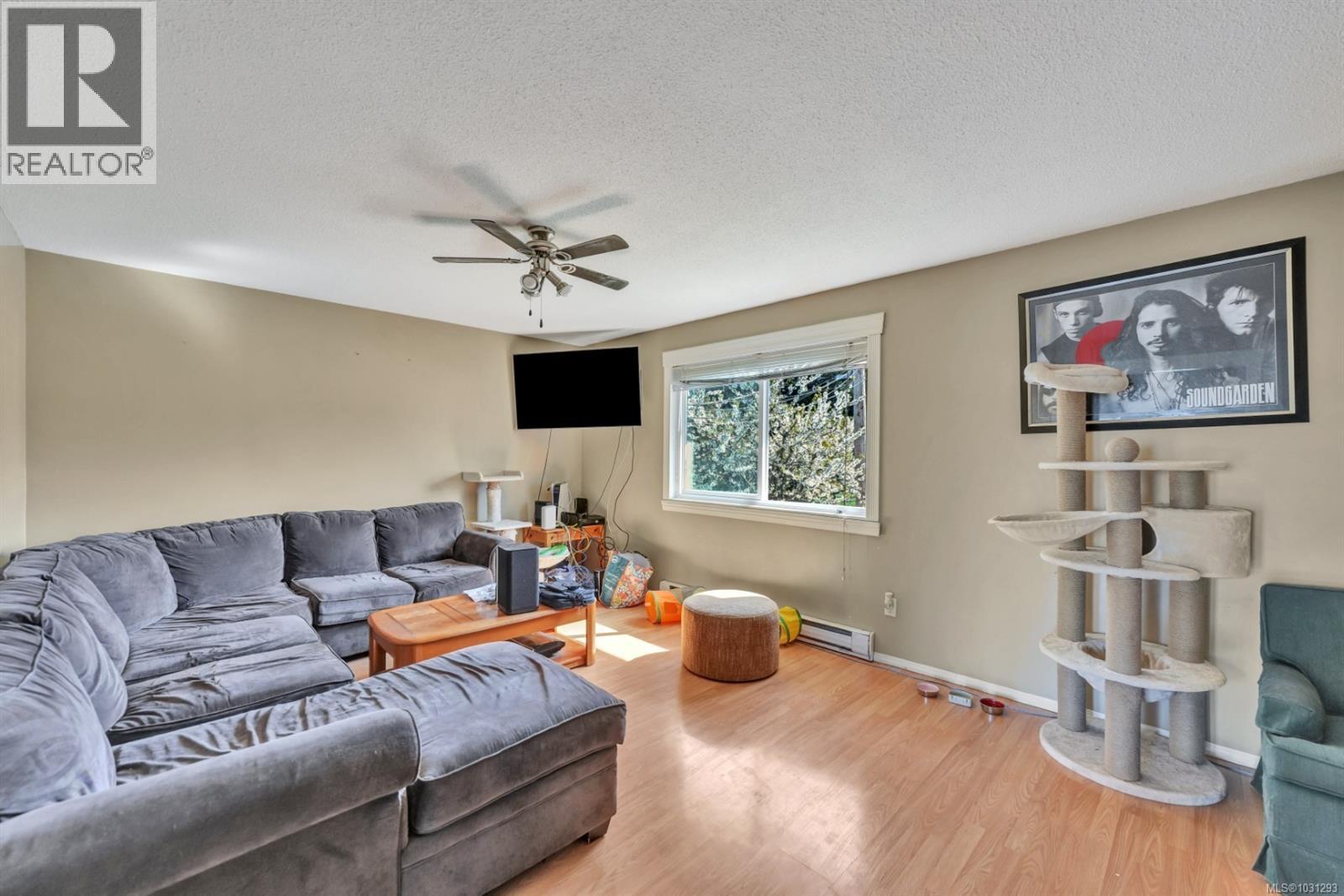 680 Chelsea St - 18