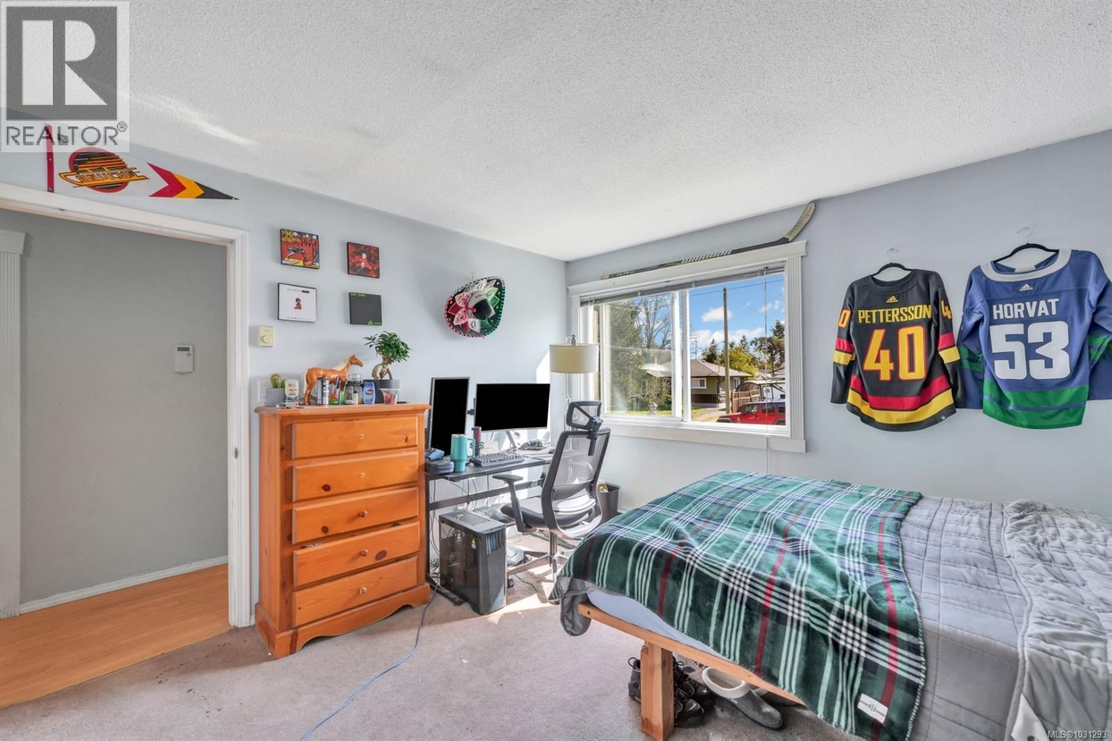 680 Chelsea St - 19