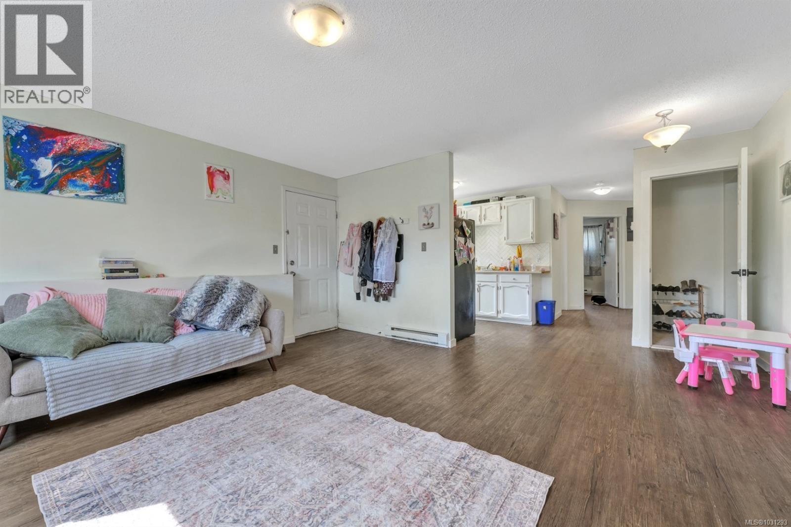 680 Chelsea St - 24
