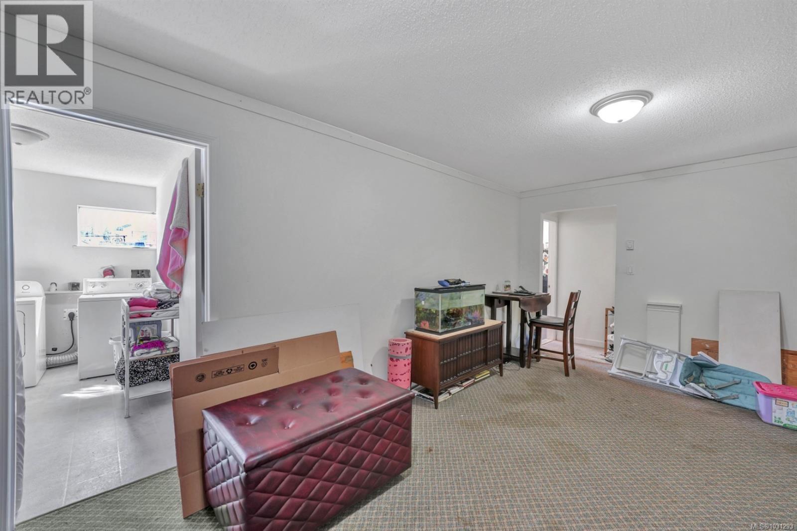 680 Chelsea St - 34