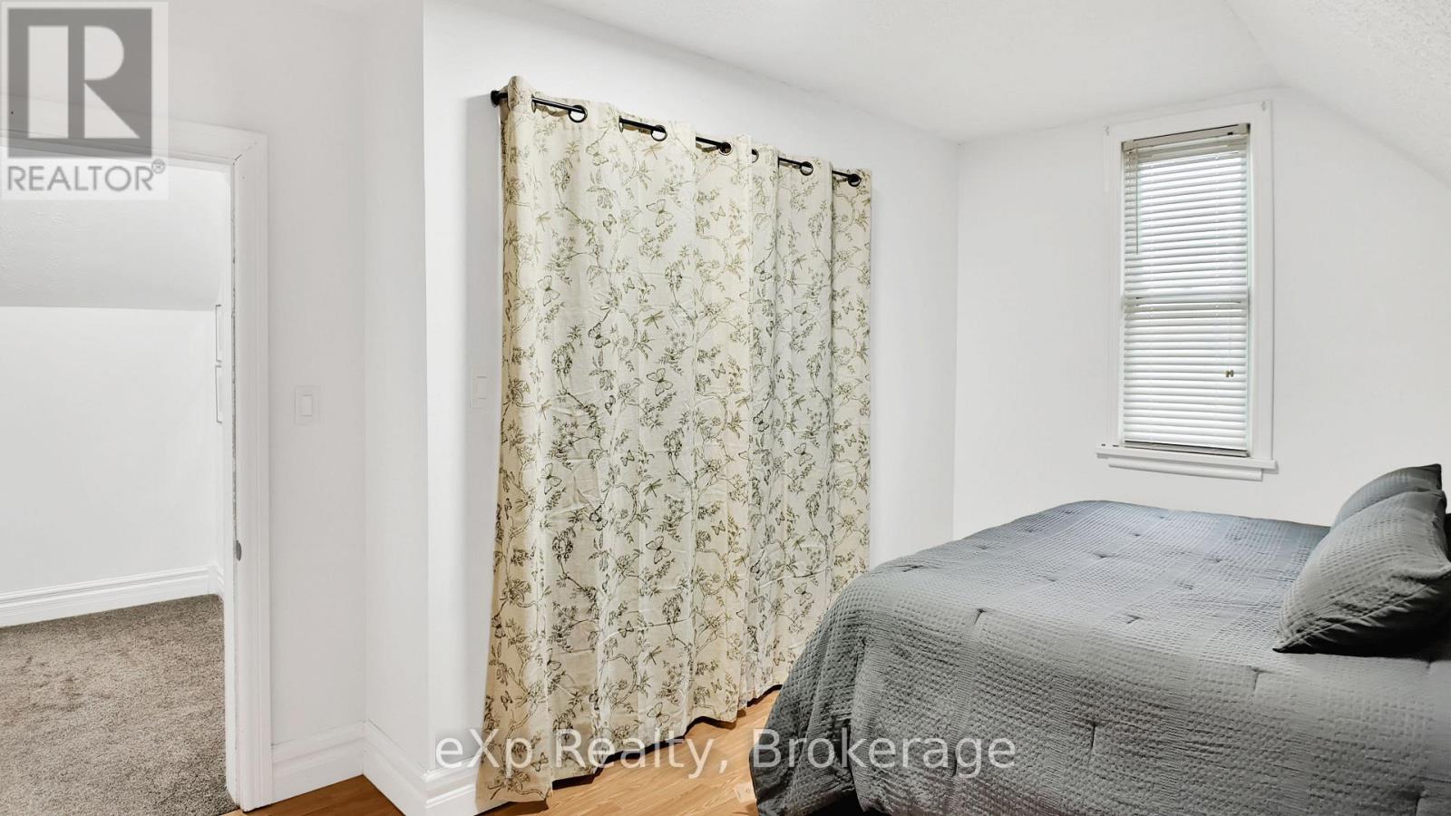 588 12TH AVENUE — photo 25