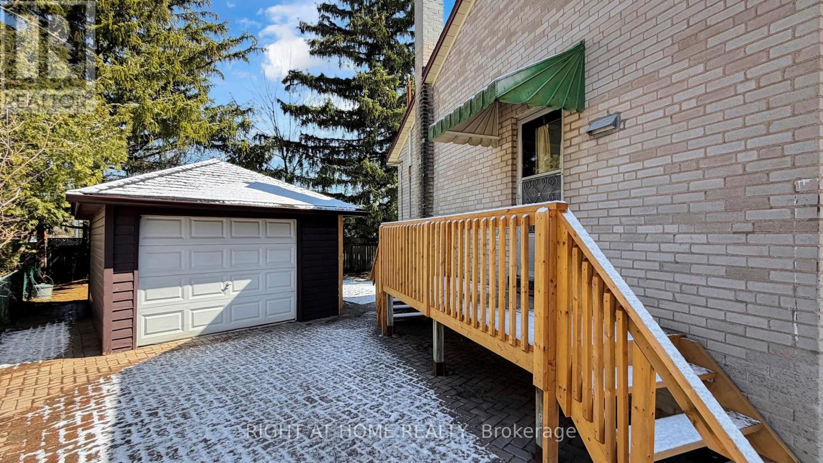 33 SANDERLING PLACE - 44