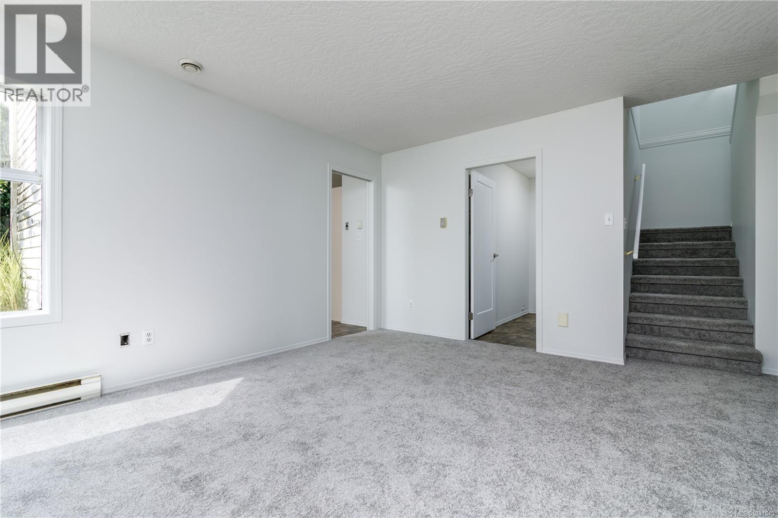 2850 Santana Dr, Langford