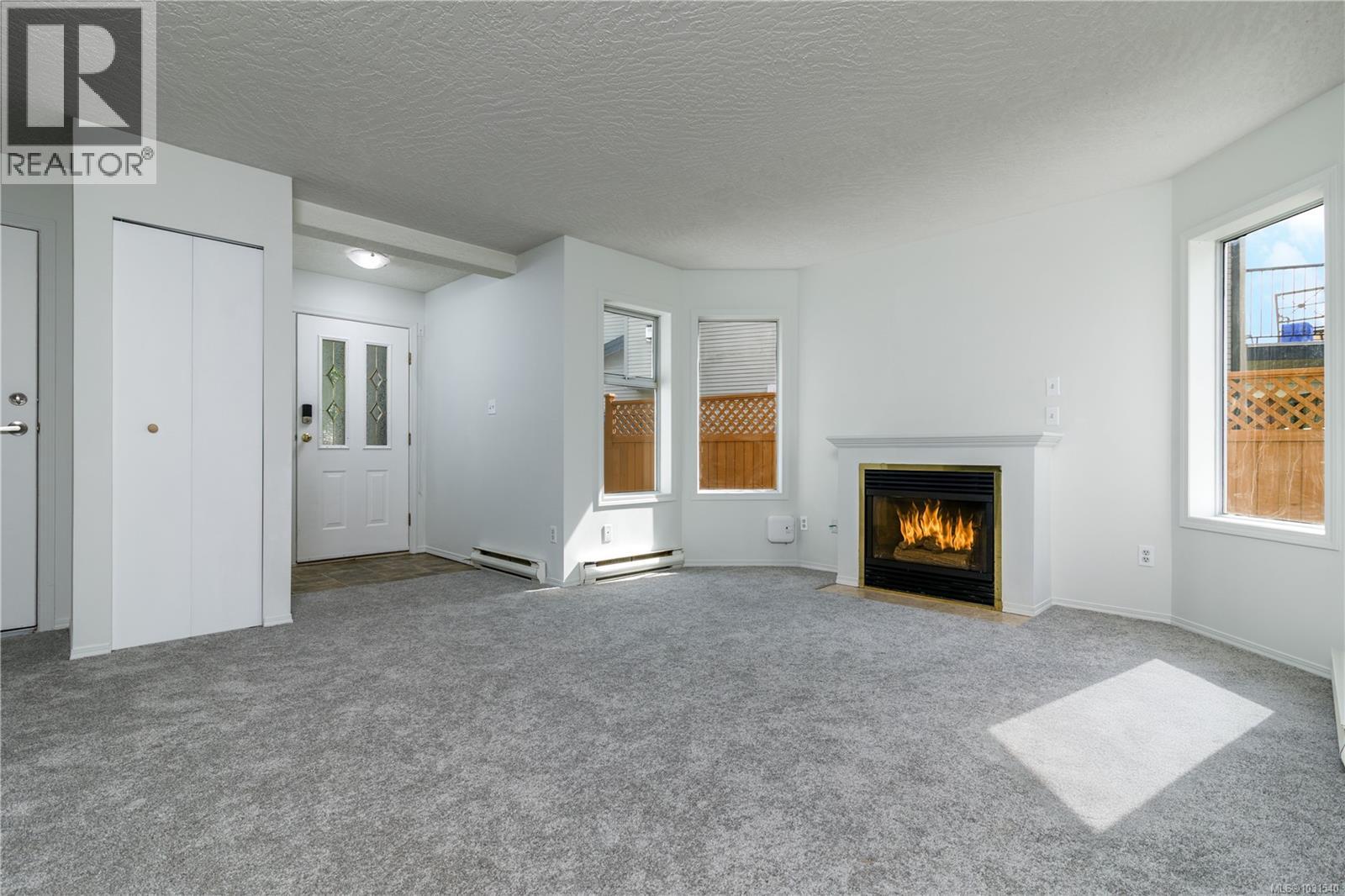 2850 Santana Dr, Langford