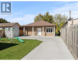 1320 Grand Marais Road East, Windsor, ON N8W1W2 Photo 39
