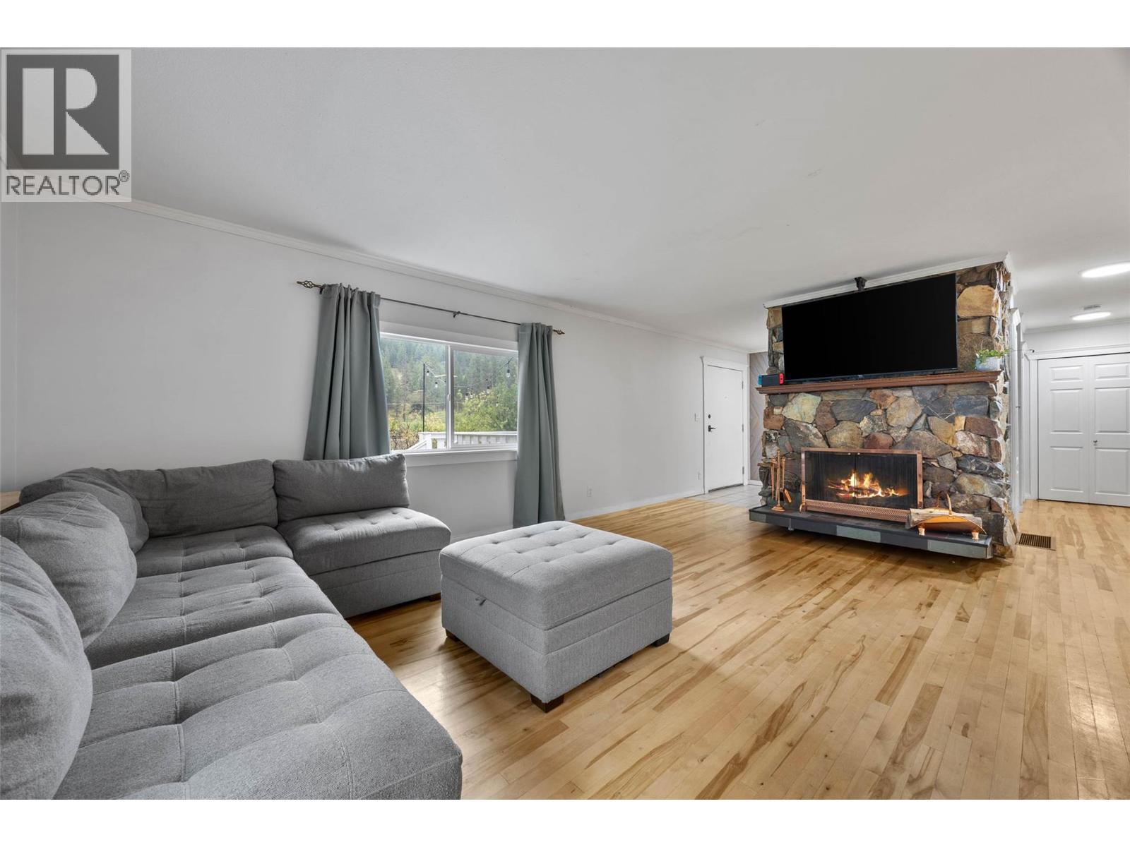 268 MCLURE FERRY Road, McLure