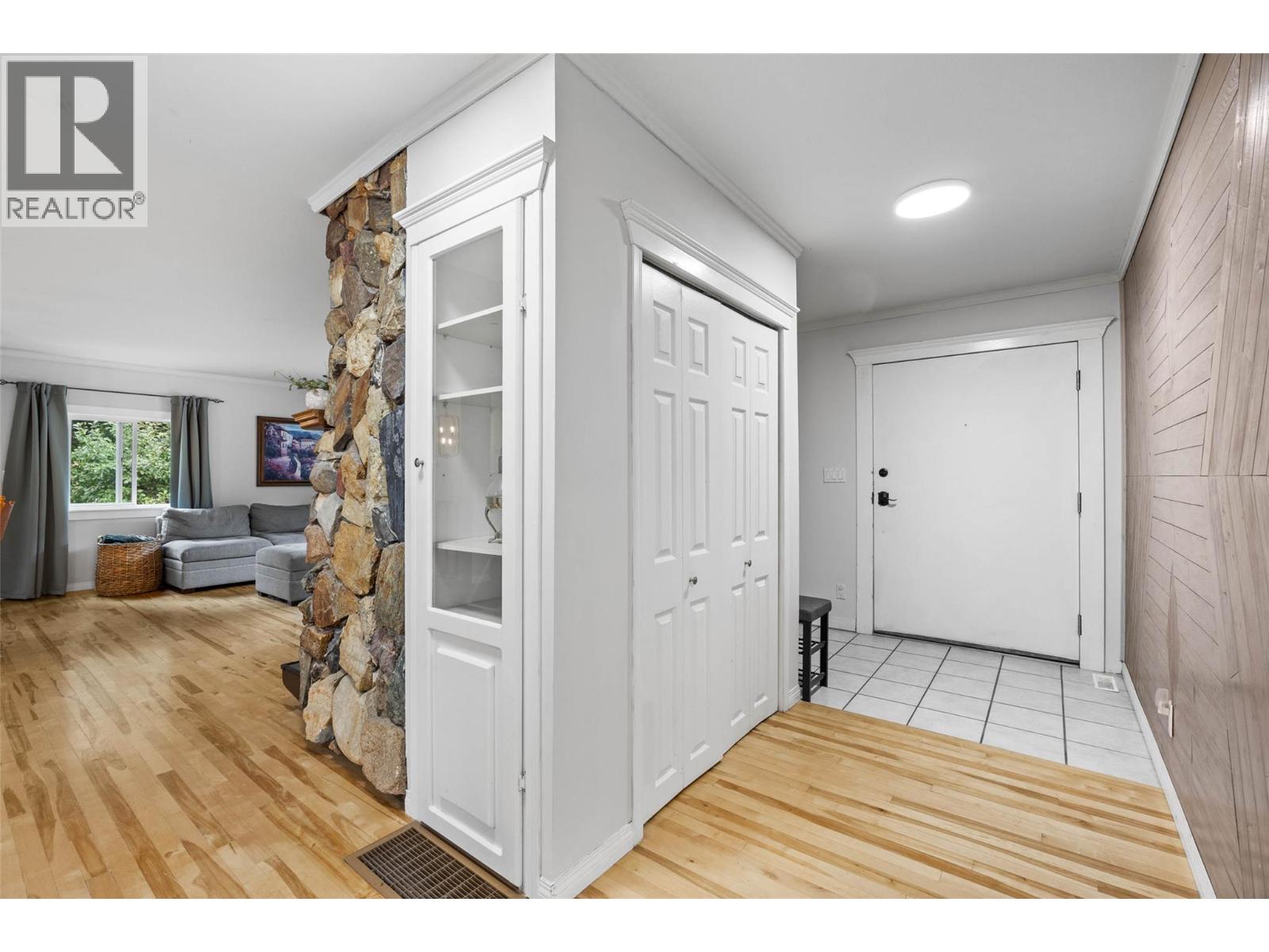 268 MCLURE FERRY Road, McLure