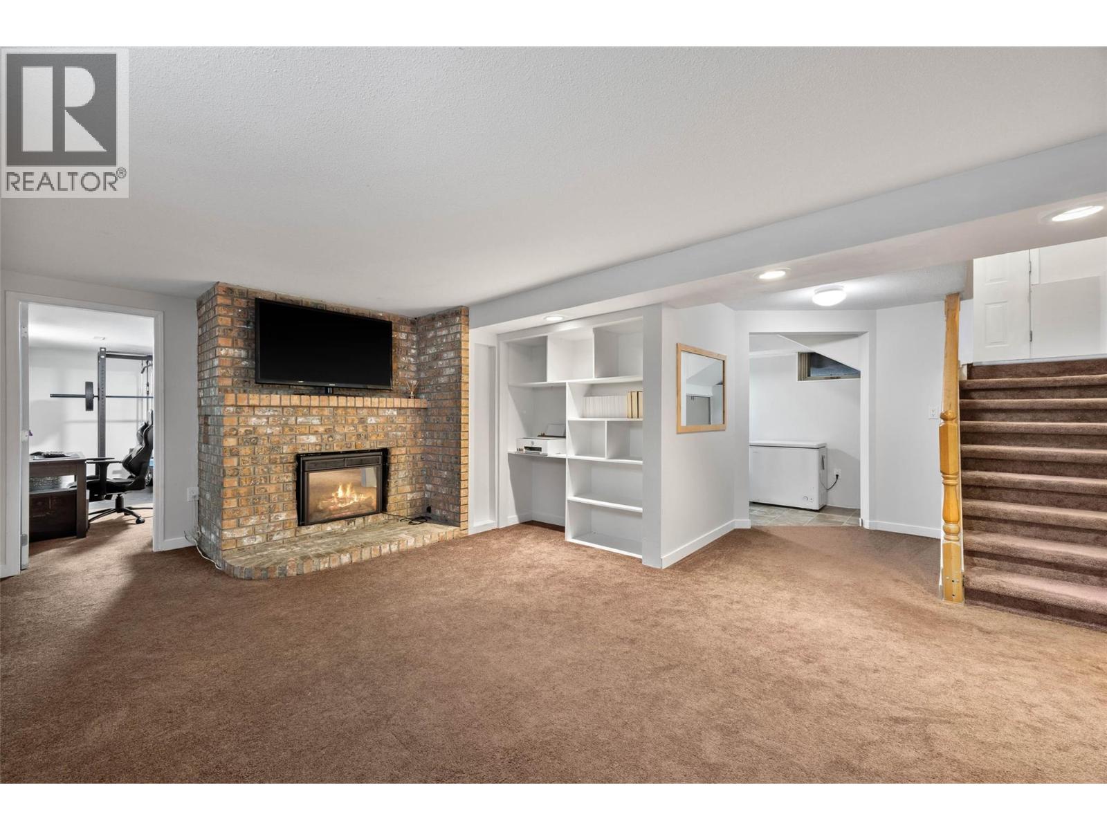 268 MCLURE FERRY Road, McLure