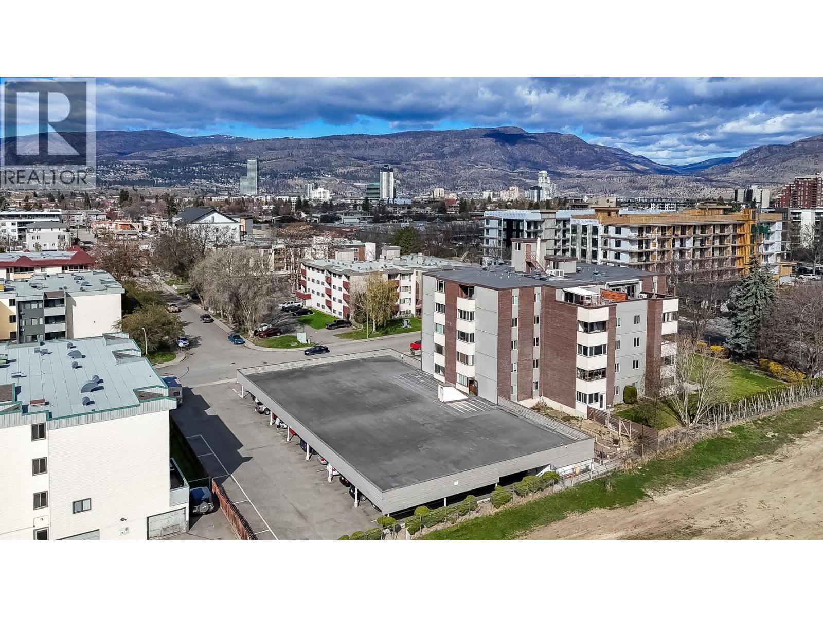 1915 Pacific Court Unit# 401, Kelowna