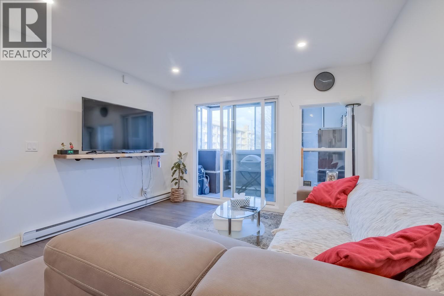 1915 Pacific Court Unit# 401, Kelowna