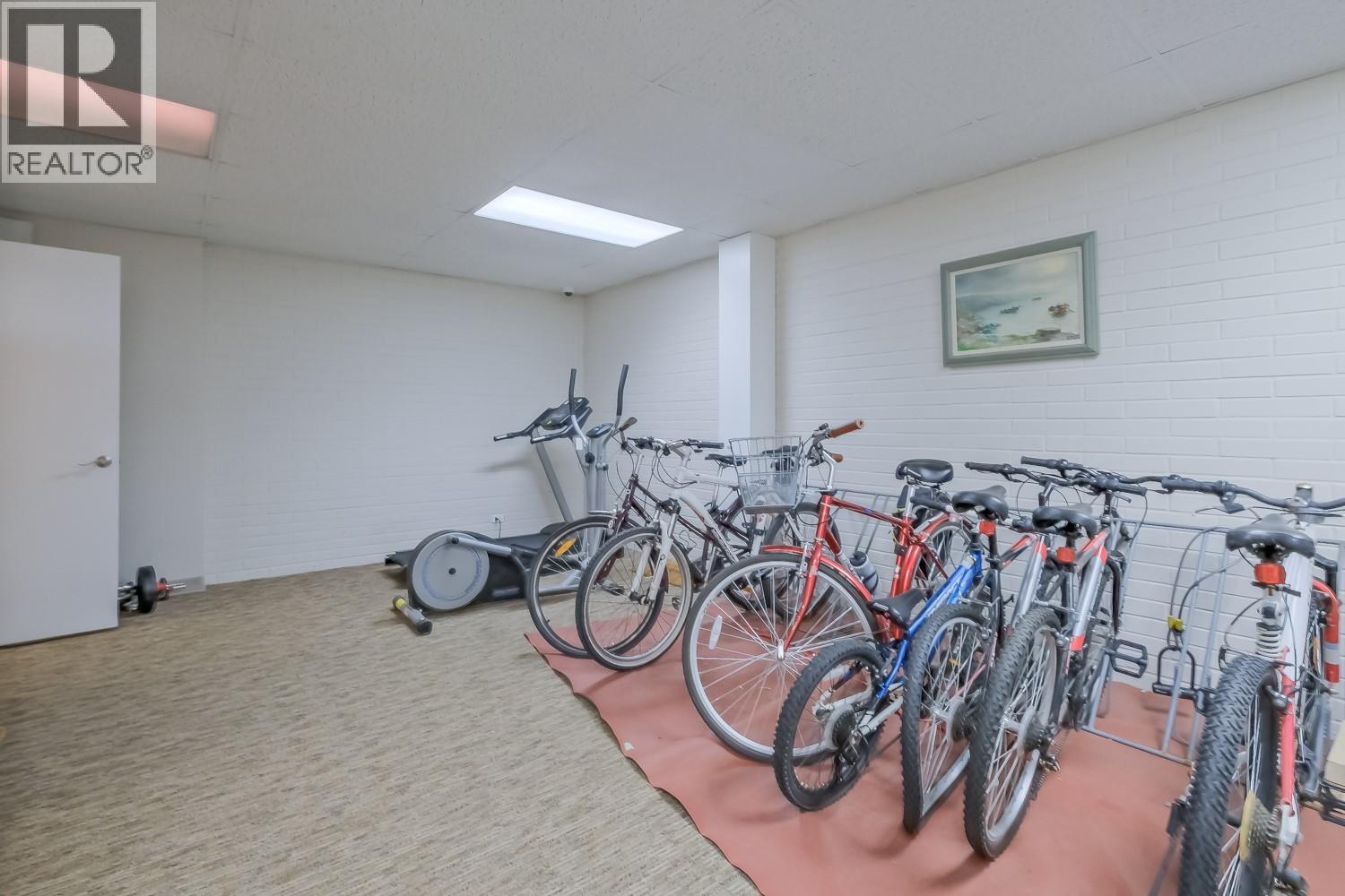 1915 Pacific Court Unit# 401, Kelowna