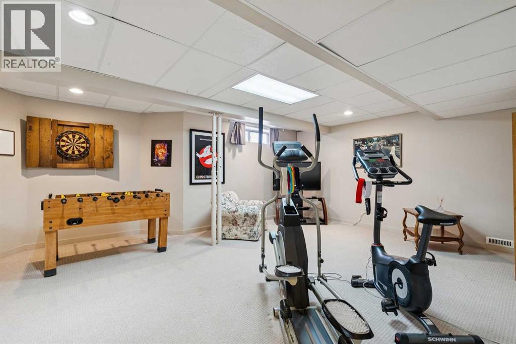 Single Family House for Sale in  Erin Meadow Close SE Erin Woods Calgary 