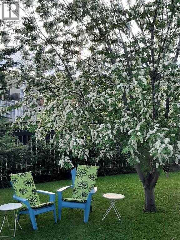 Single Family House for Sale in  Erin Meadow Close SE Erin Woods Calgary 