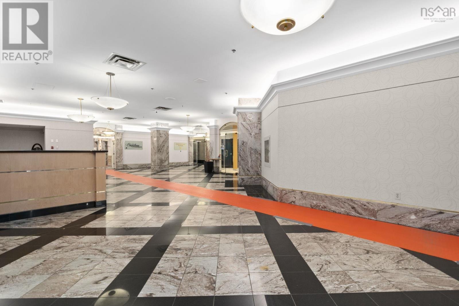 Property 33 of 50 of 702 1465 Brenton Street