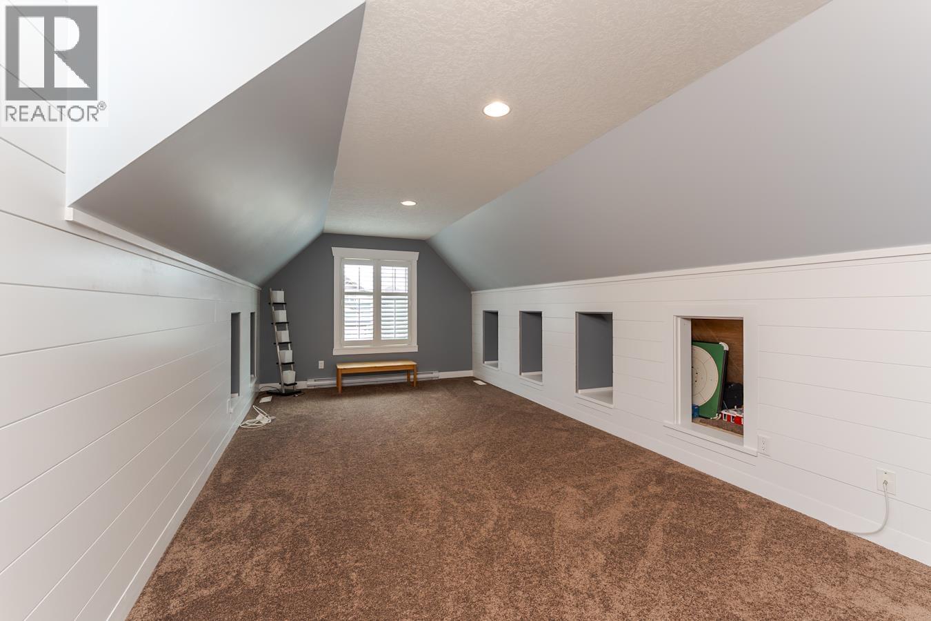 7613 LOEDEL CRESCENT - 25