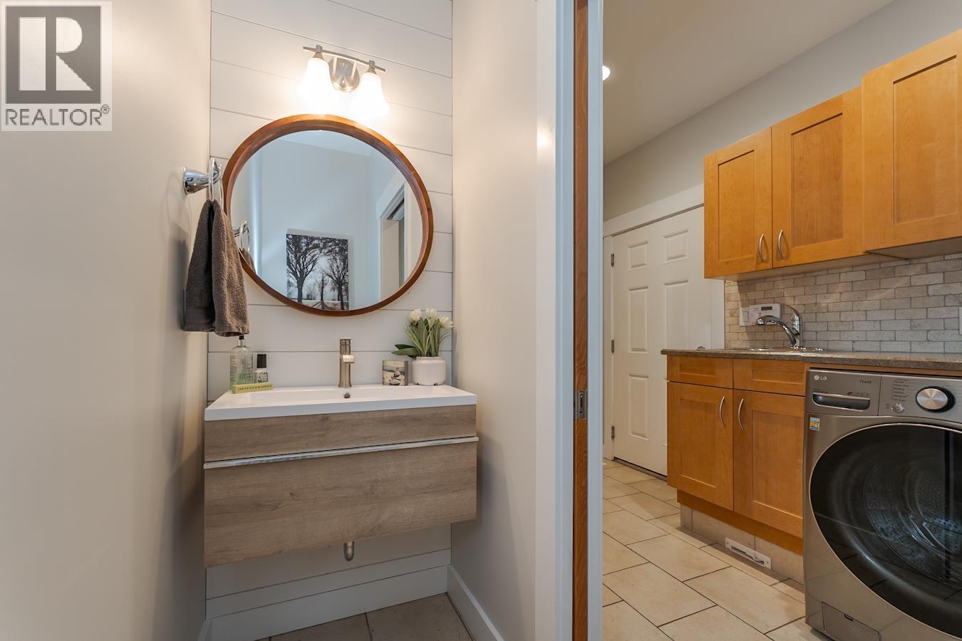 7613 LOEDEL CRESCENT - 16