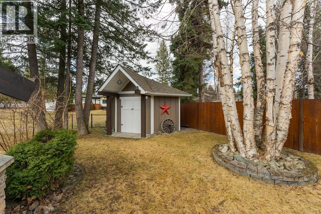 7613 LOEDEL CRESCENT - 36