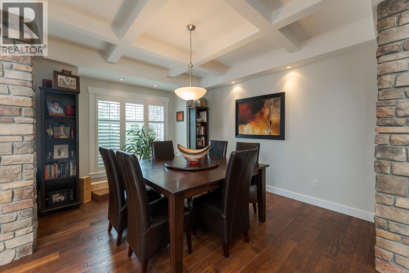 7613 LOEDEL CRESCENT - 7