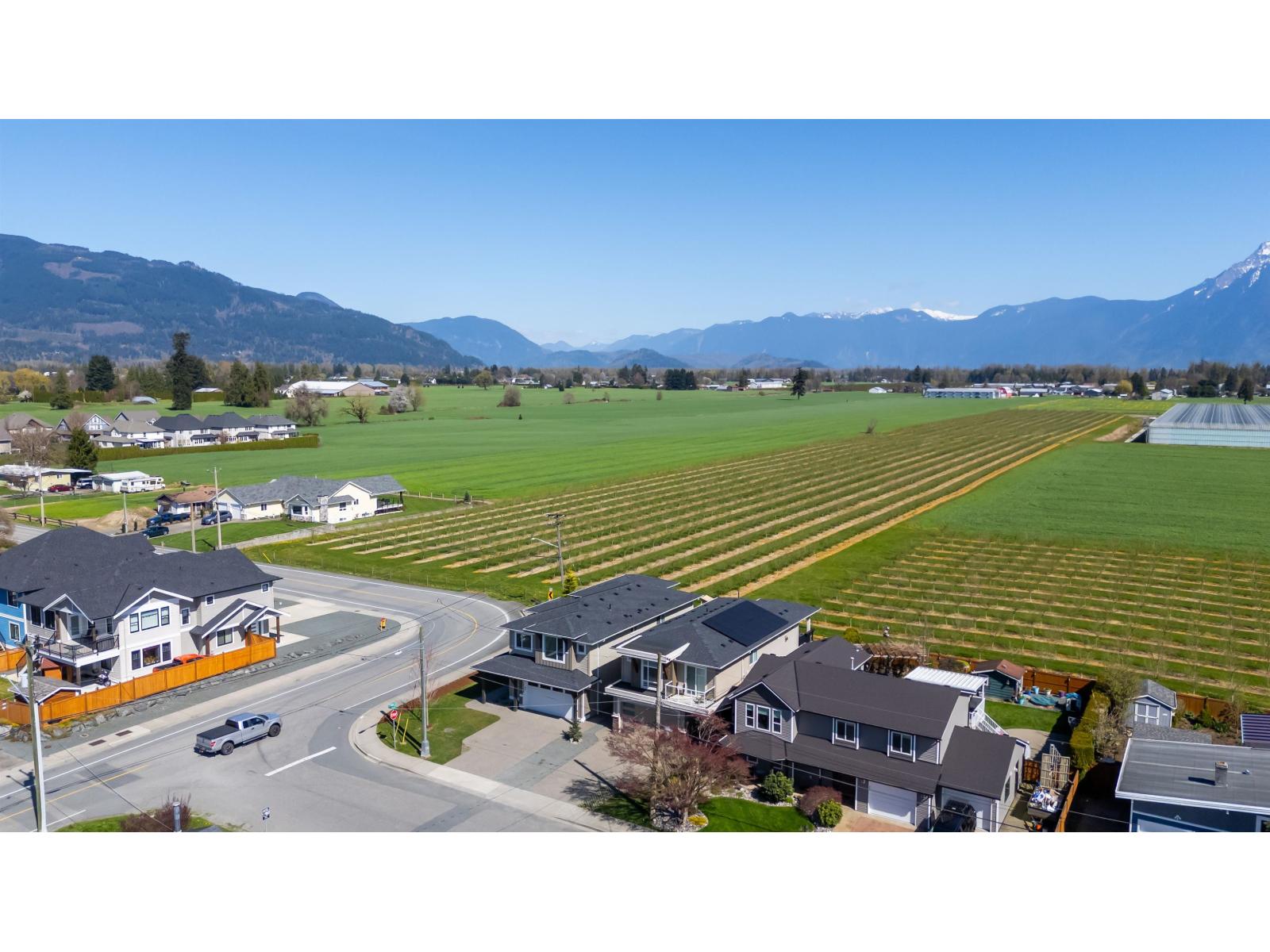 10398 WEDGEWOOD DRIVE, Fairfield Island, Chilliwack