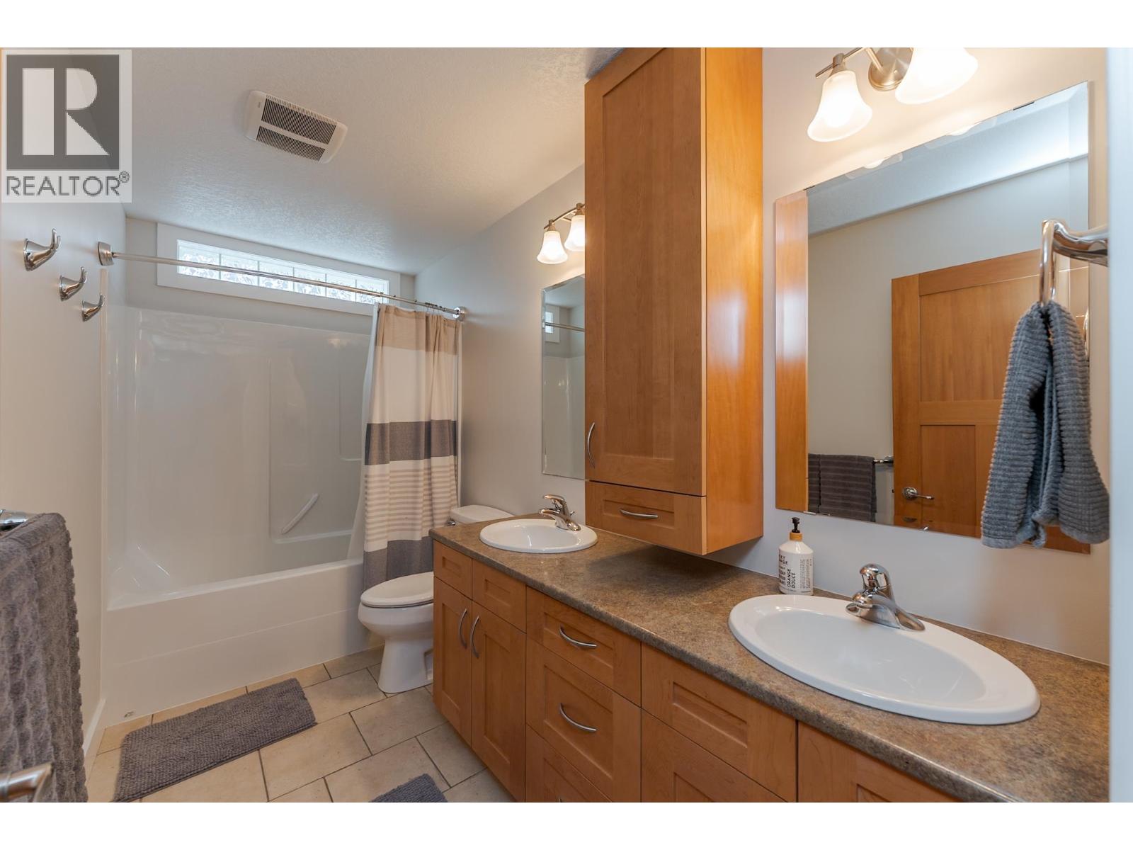 7613 LOEDEL CRESCENT - 24