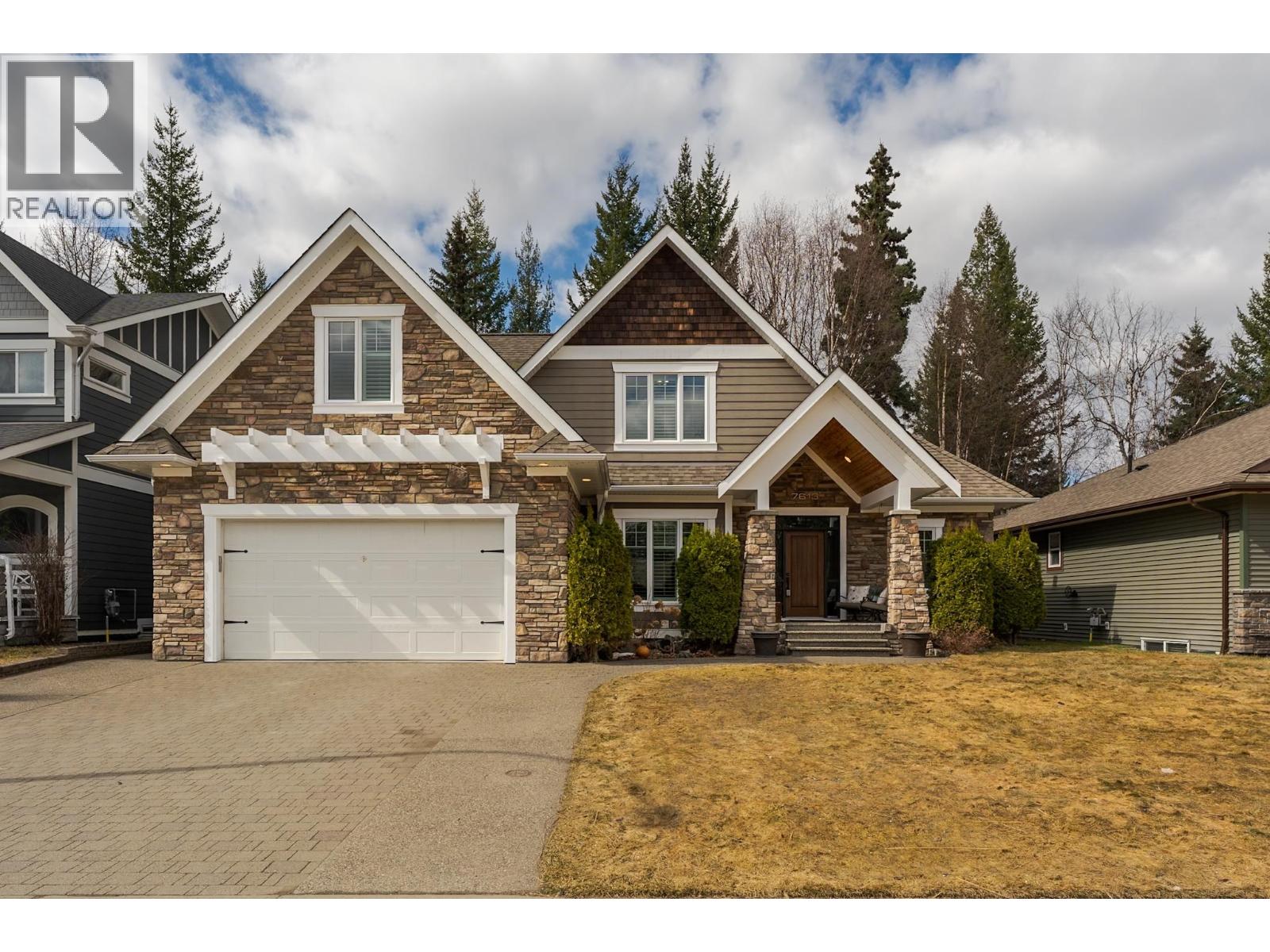 7613 LOEDEL CRESCENT - 1