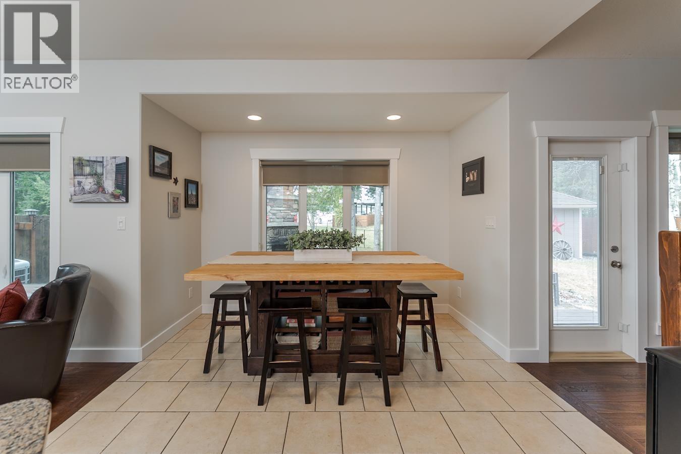 7613 LOEDEL CRESCENT - 12