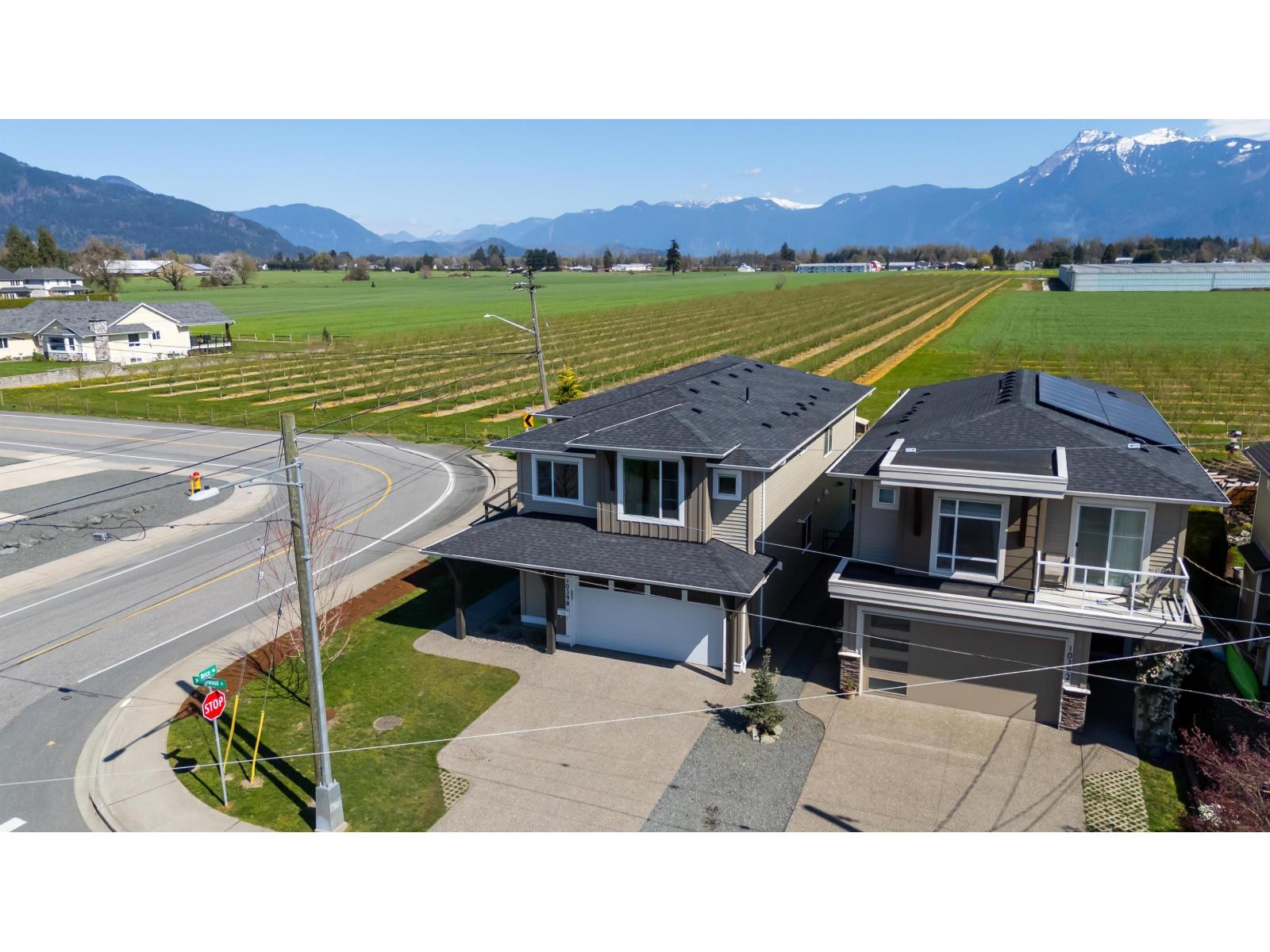 10398 WEDGEWOOD DRIVE, Fairfield Island, Chilliwack