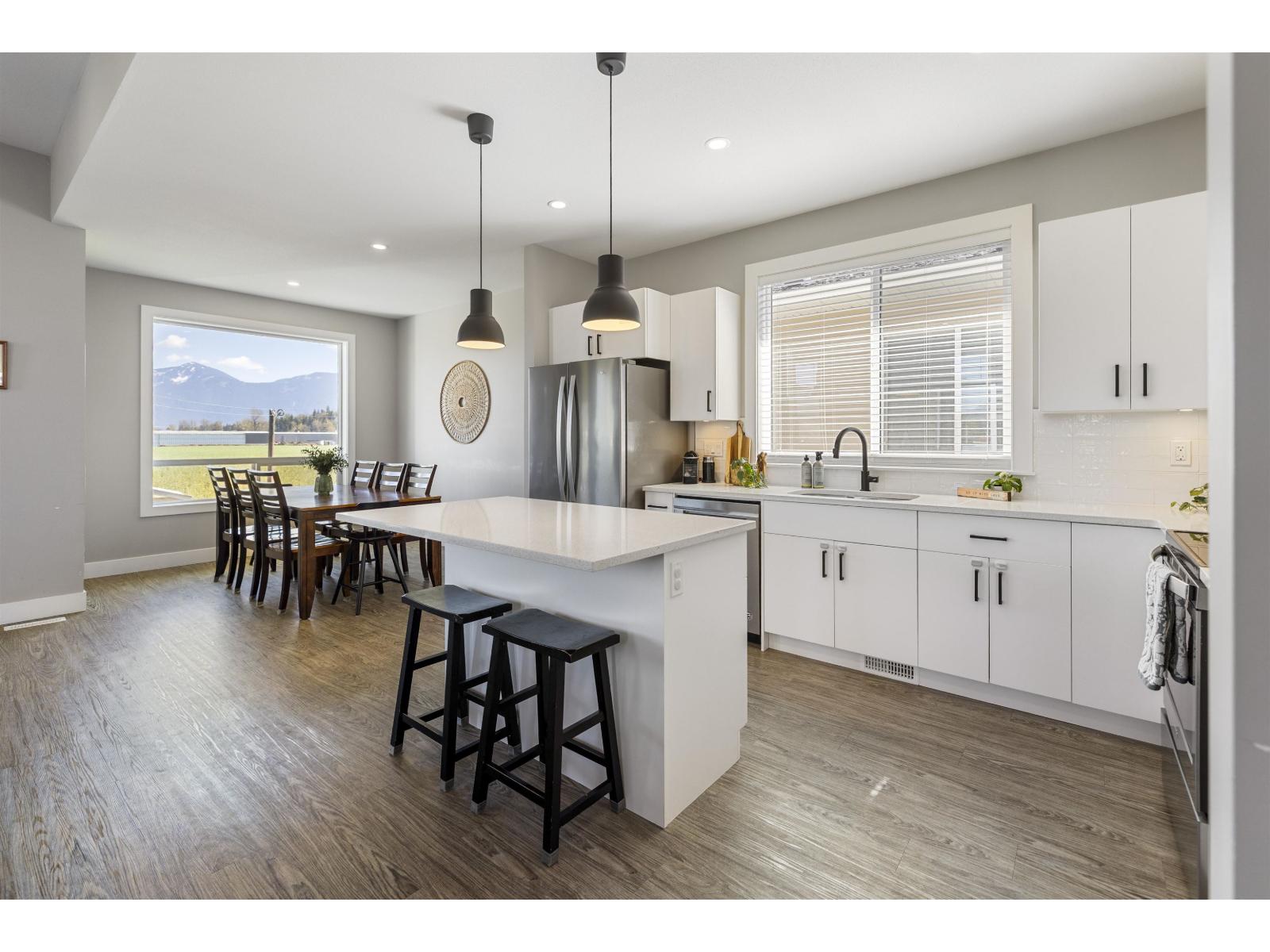 10398 WEDGEWOOD DRIVE, Fairfield Island, Chilliwack