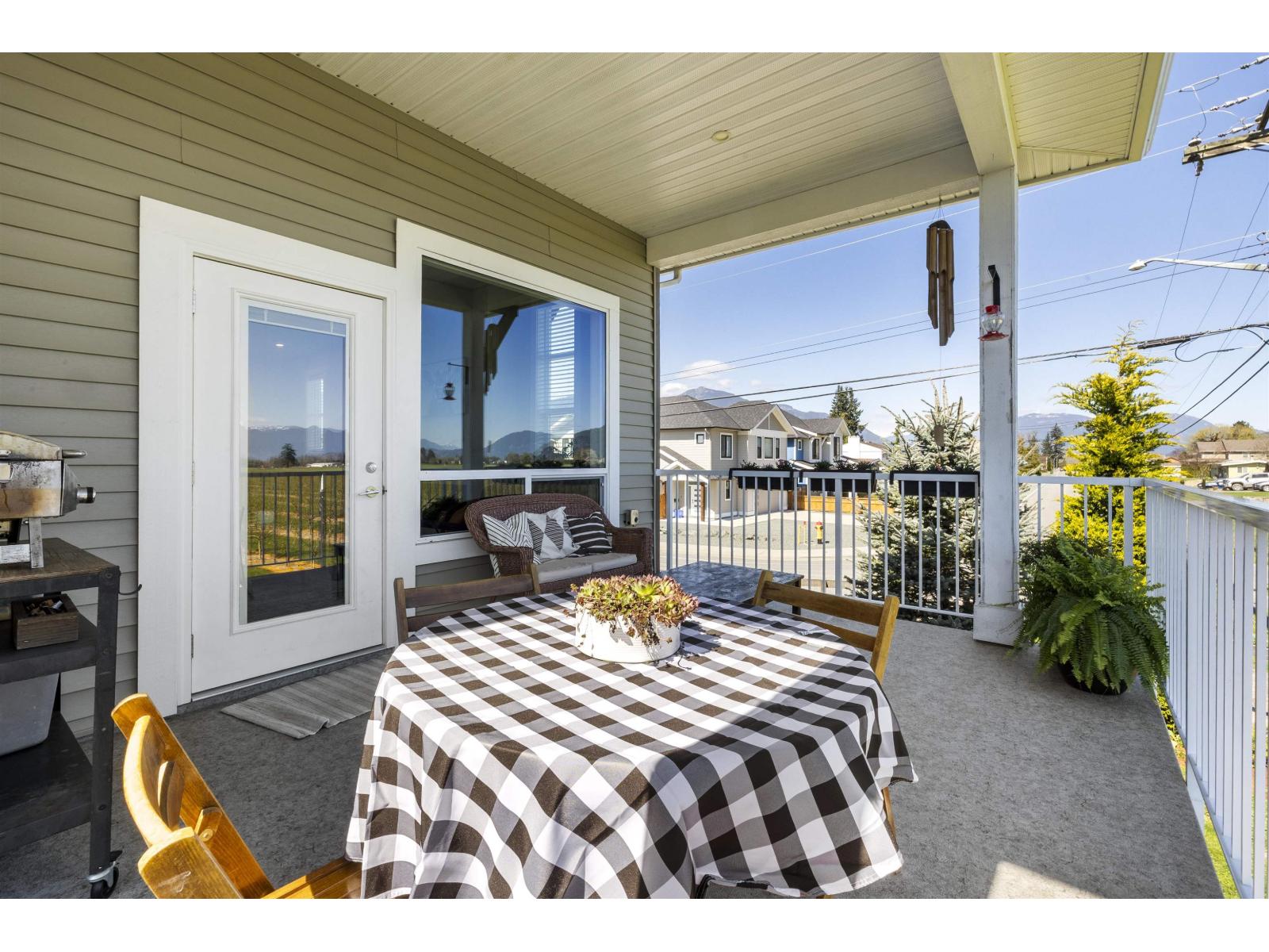 10398 WEDGEWOOD DRIVE, Fairfield Island, Chilliwack