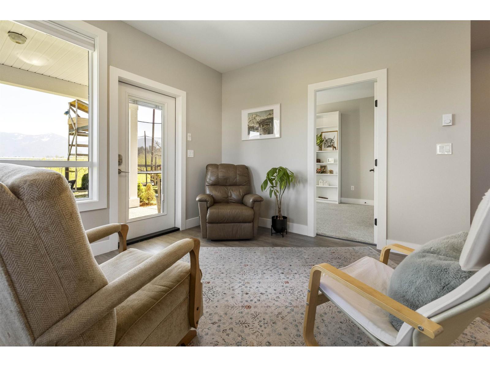 10398 WEDGEWOOD DRIVE, Fairfield Island, Chilliwack