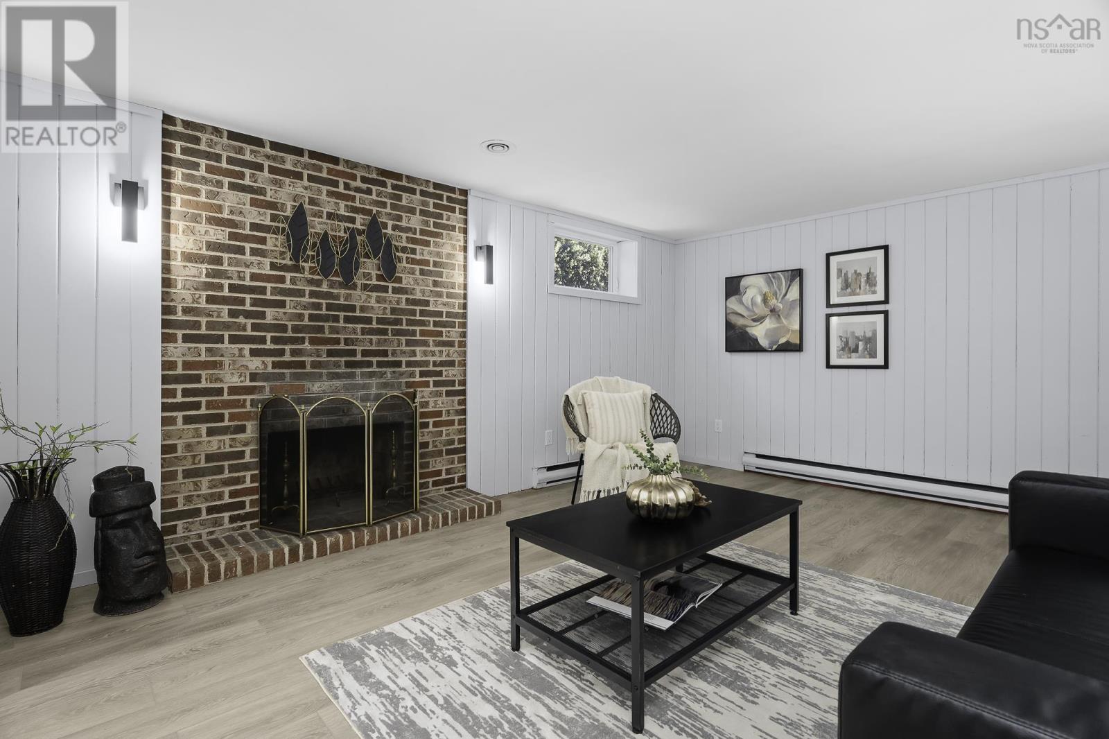 Property 47 of 52 of 981 Beaufort Avenue