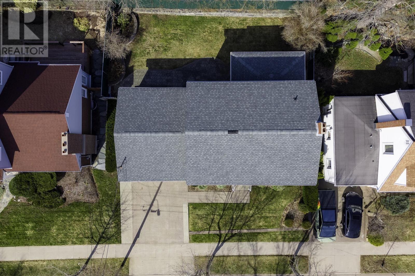 Property 27 of 52 of 981 Beaufort Avenue