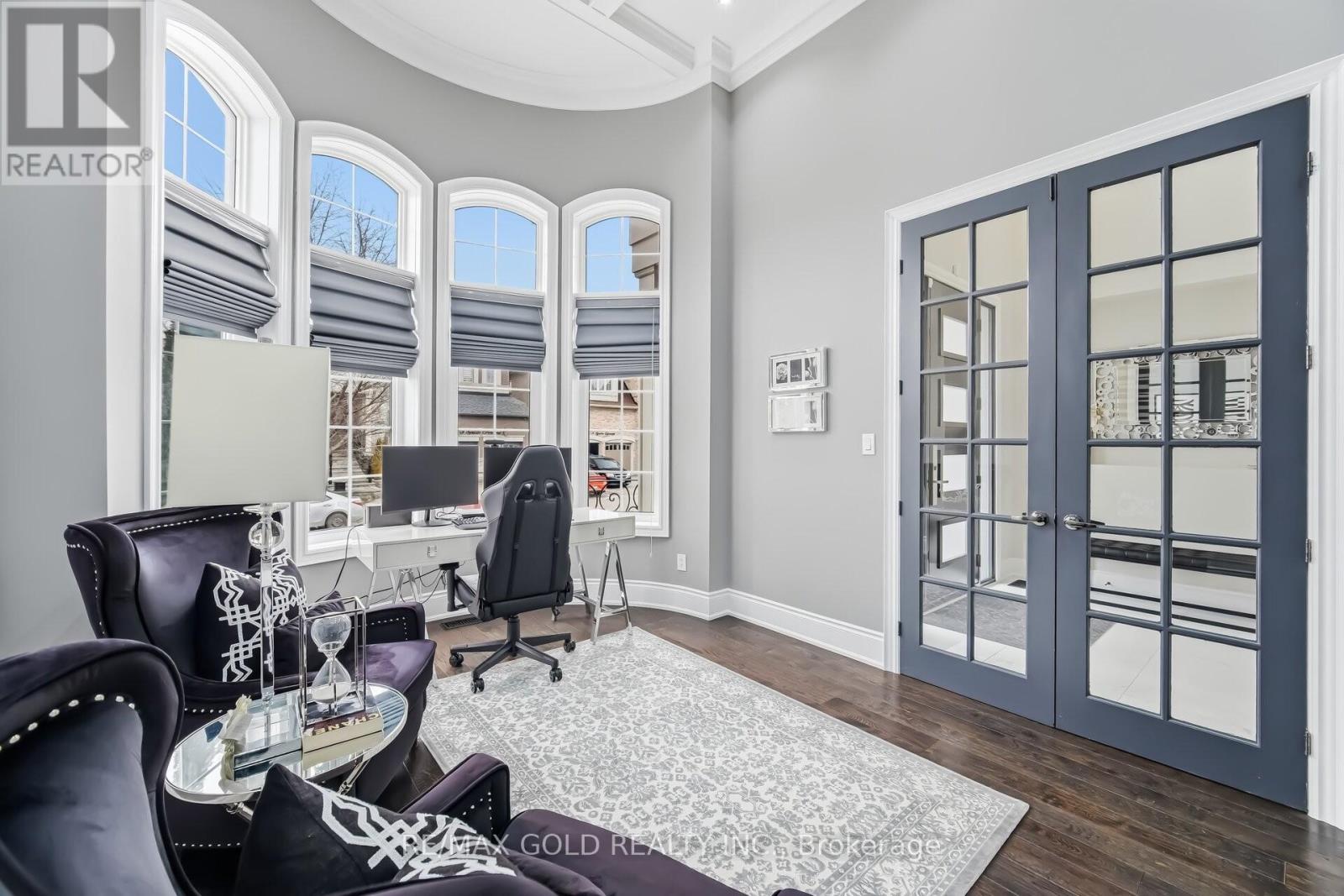 4 SPAIN CRESCENT - 20
