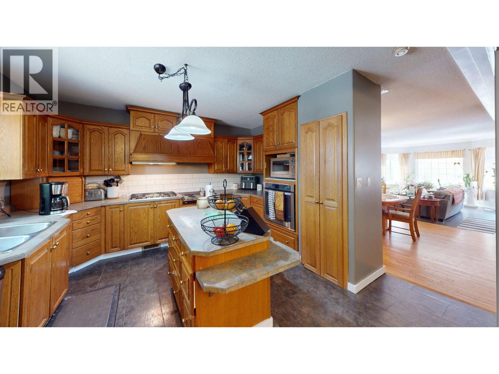 2300 Old Salmo Road - 11