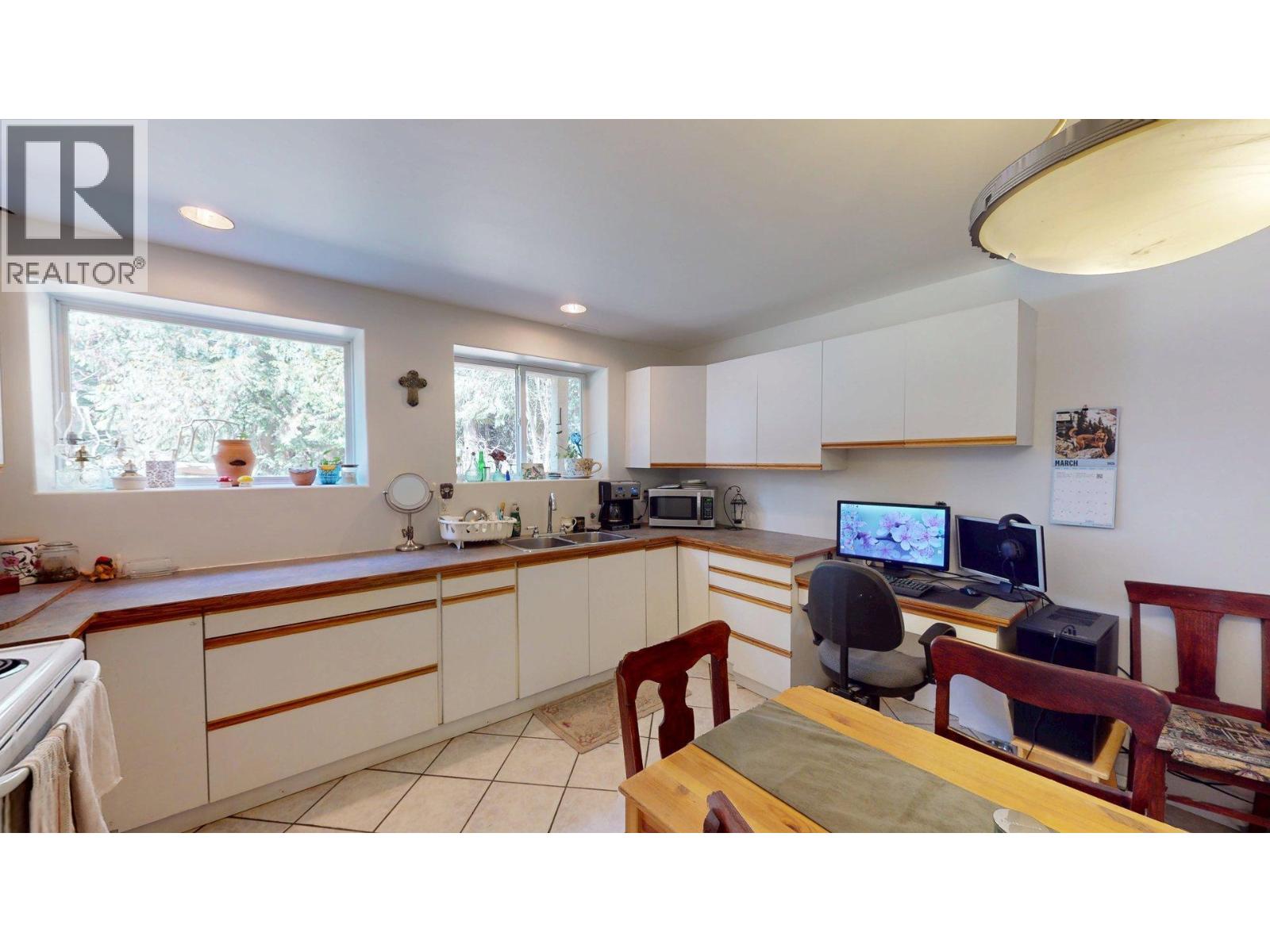 2300 Old Salmo Road - 40