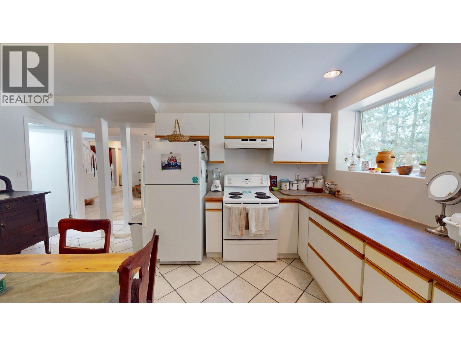 2300 Old Salmo Road - 41