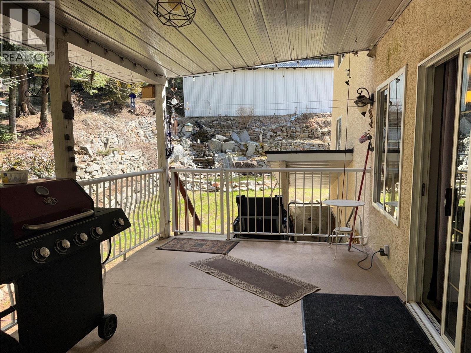 2300 Old Salmo Road - 56